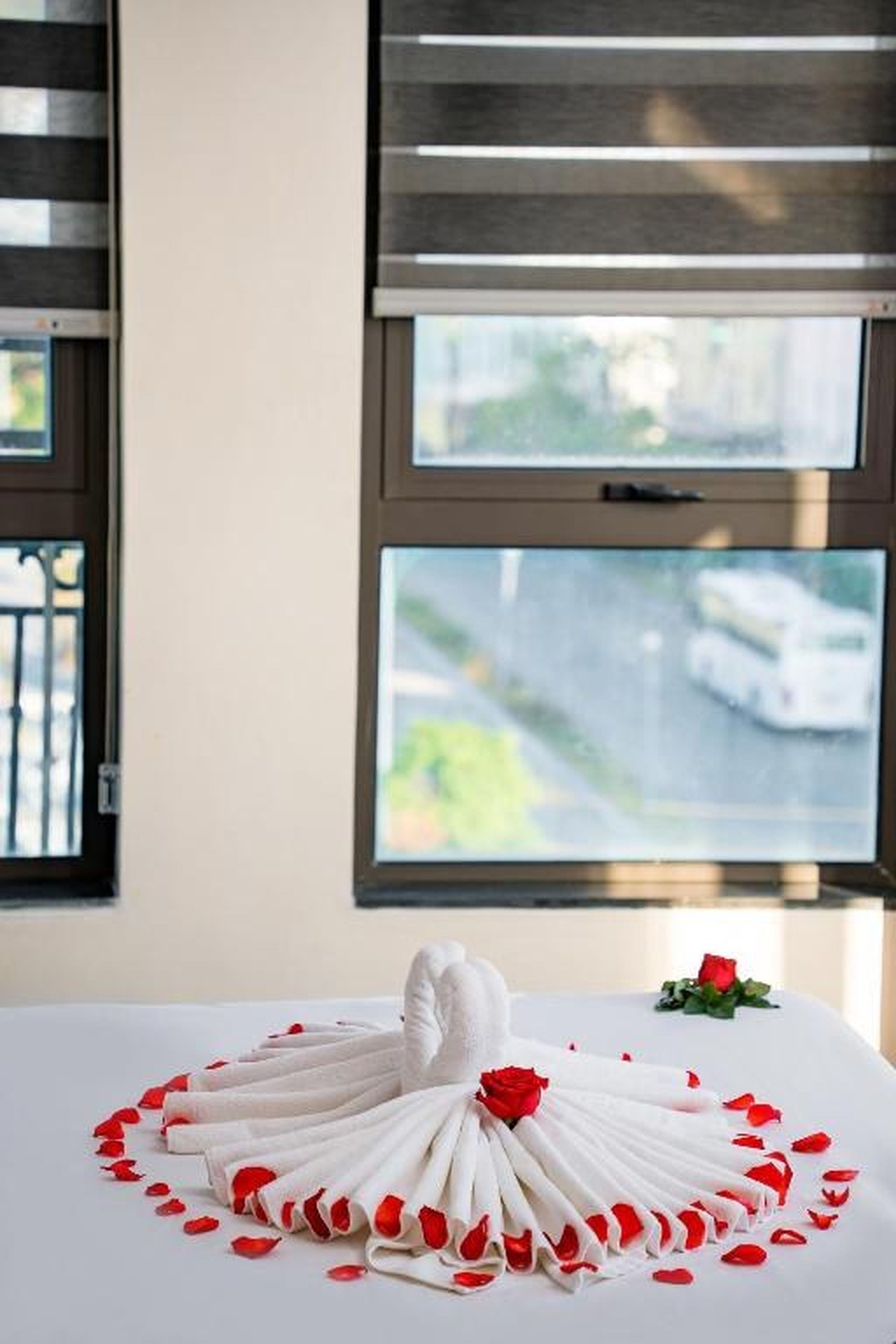 The One Ha Long Hotel - Hình 35