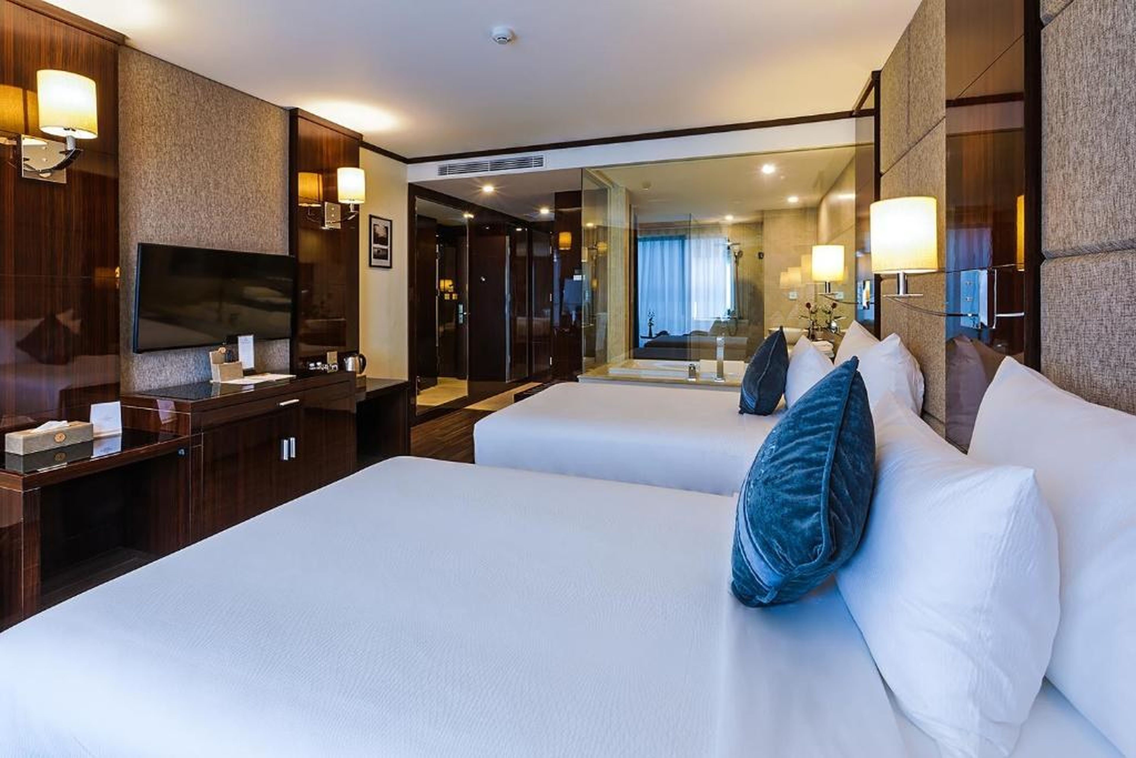Central Luxury Hạ Long Hotel - Hình 20