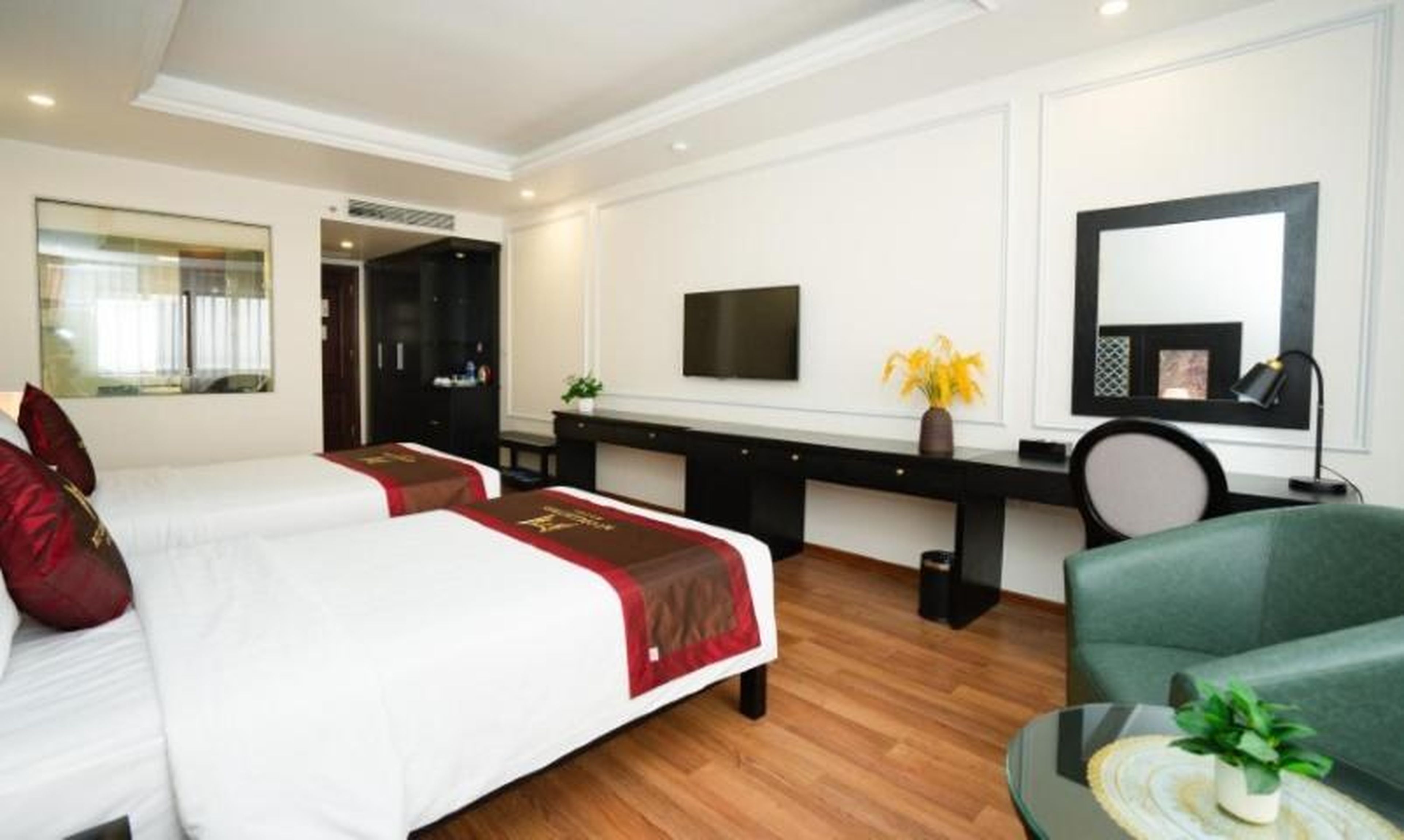 MT Collection Hotel Ha Long - Hình 22