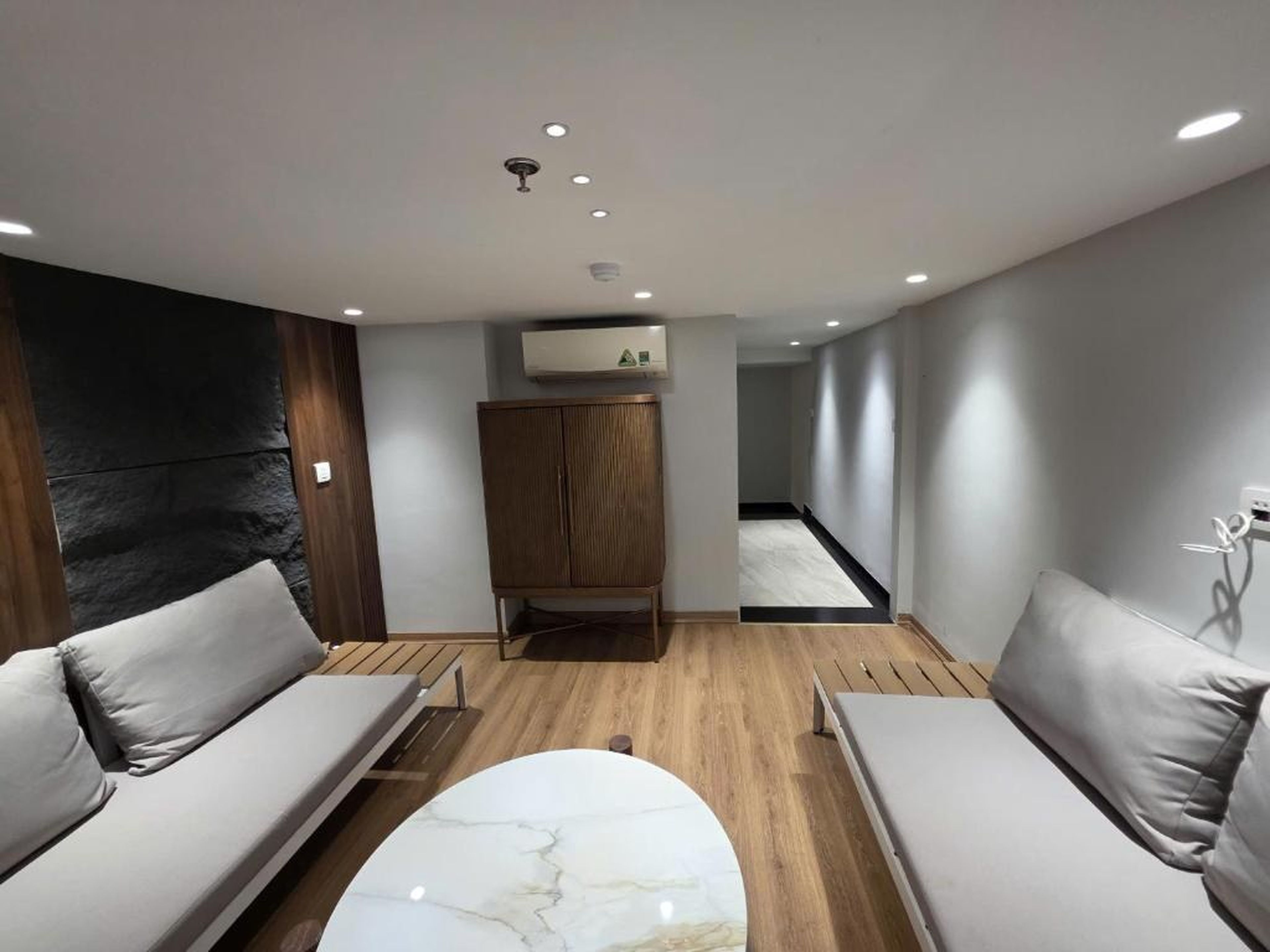 Cozy Nest Homestay Ha Long - Hình 15