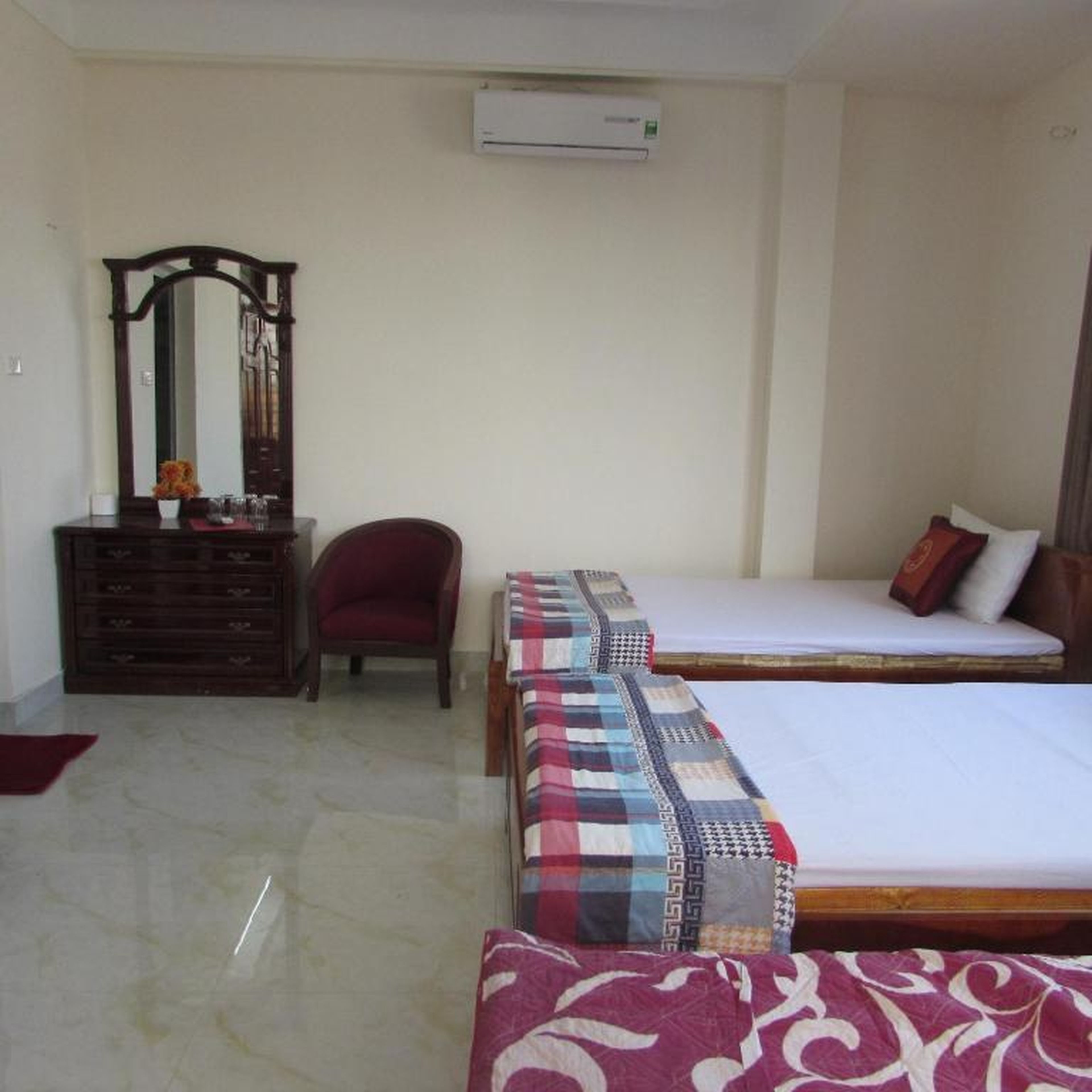 Viet Nhat Halong Hotel - Bai Chay - Hình 42