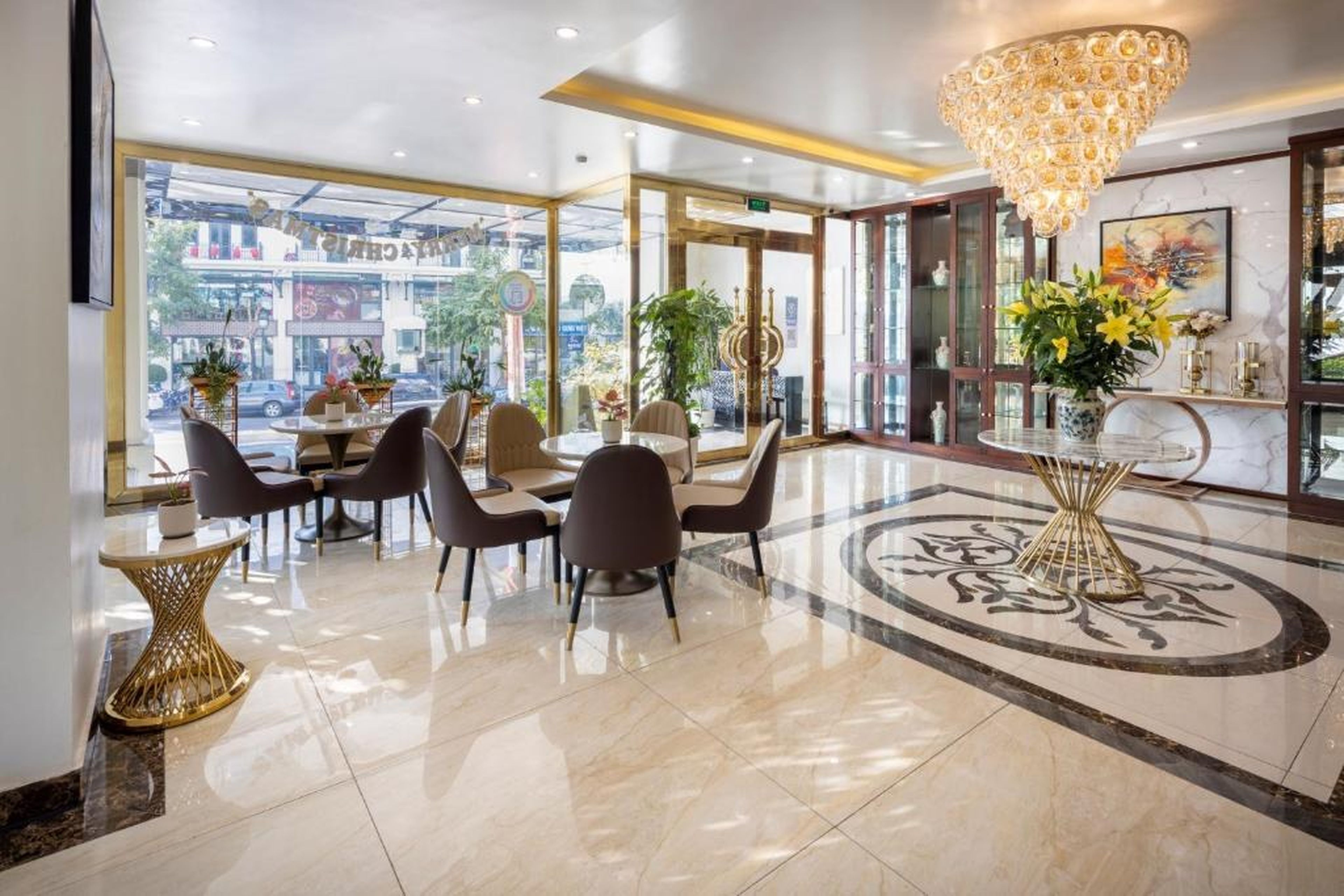 Diamond Luxury Hotel - Hình 9