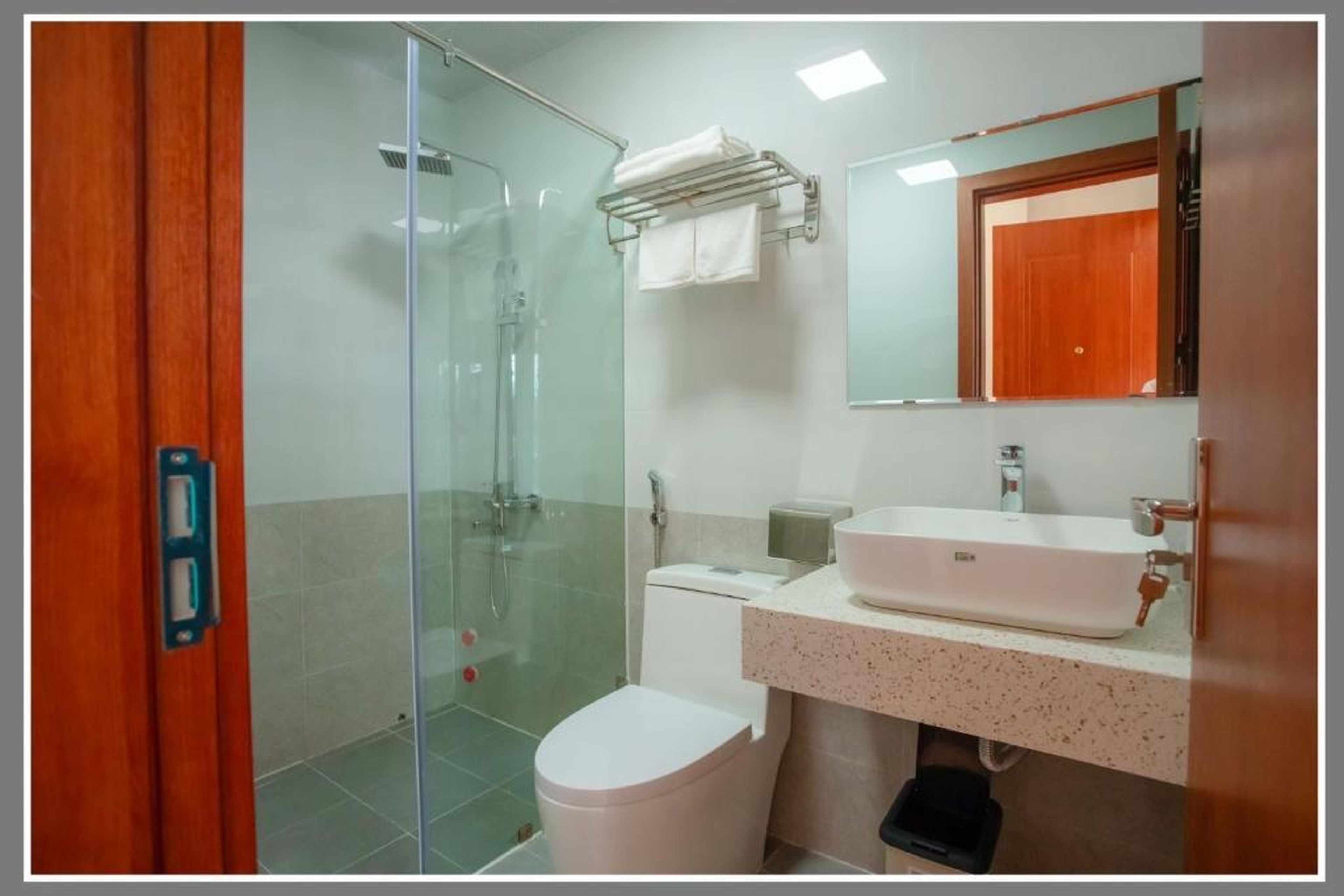 Duc Manh Hotel (Đức Mạnh Hotel) - Hình 9