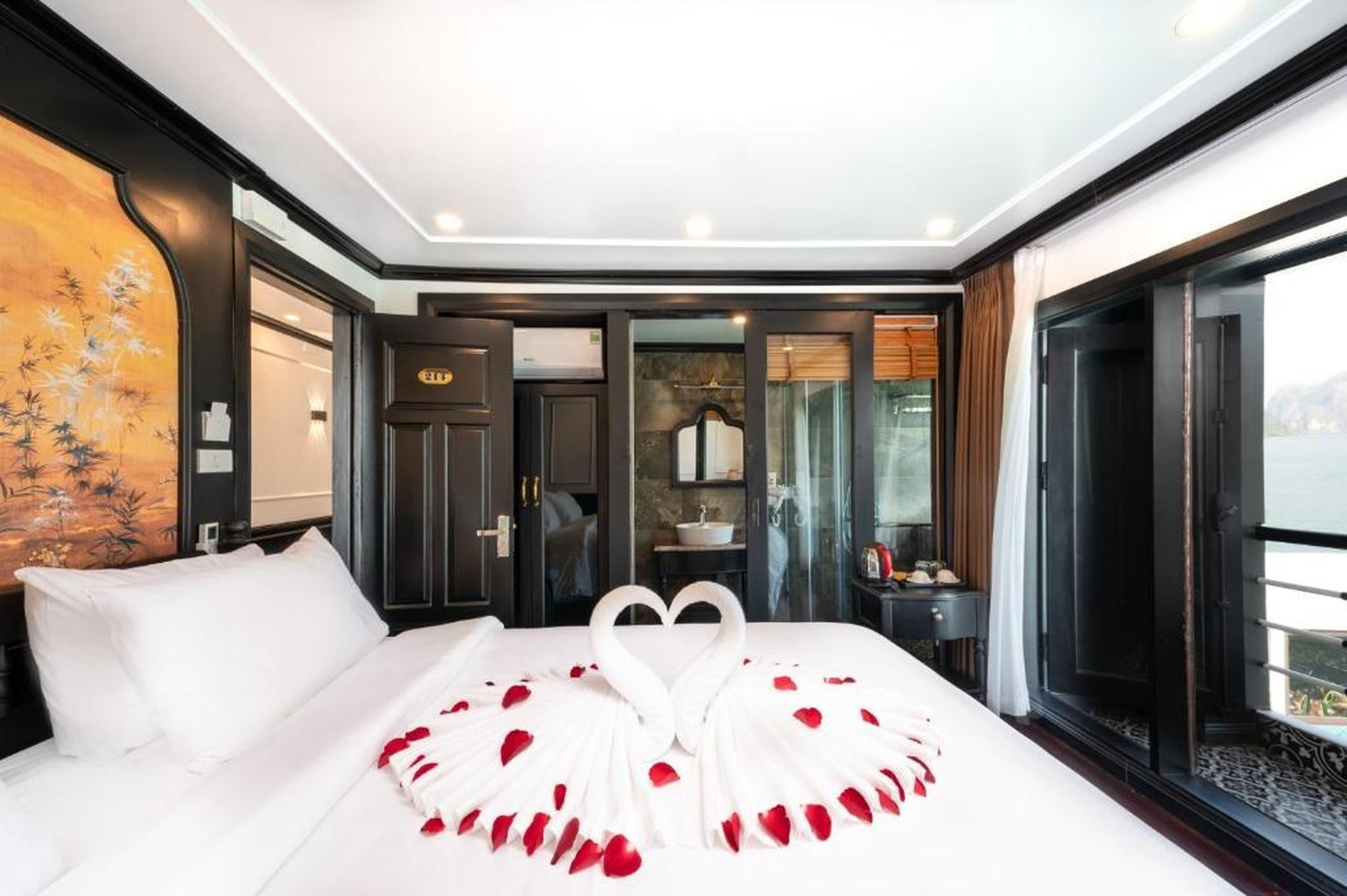 Dragon Premium Cruise Halong - Hình 29
