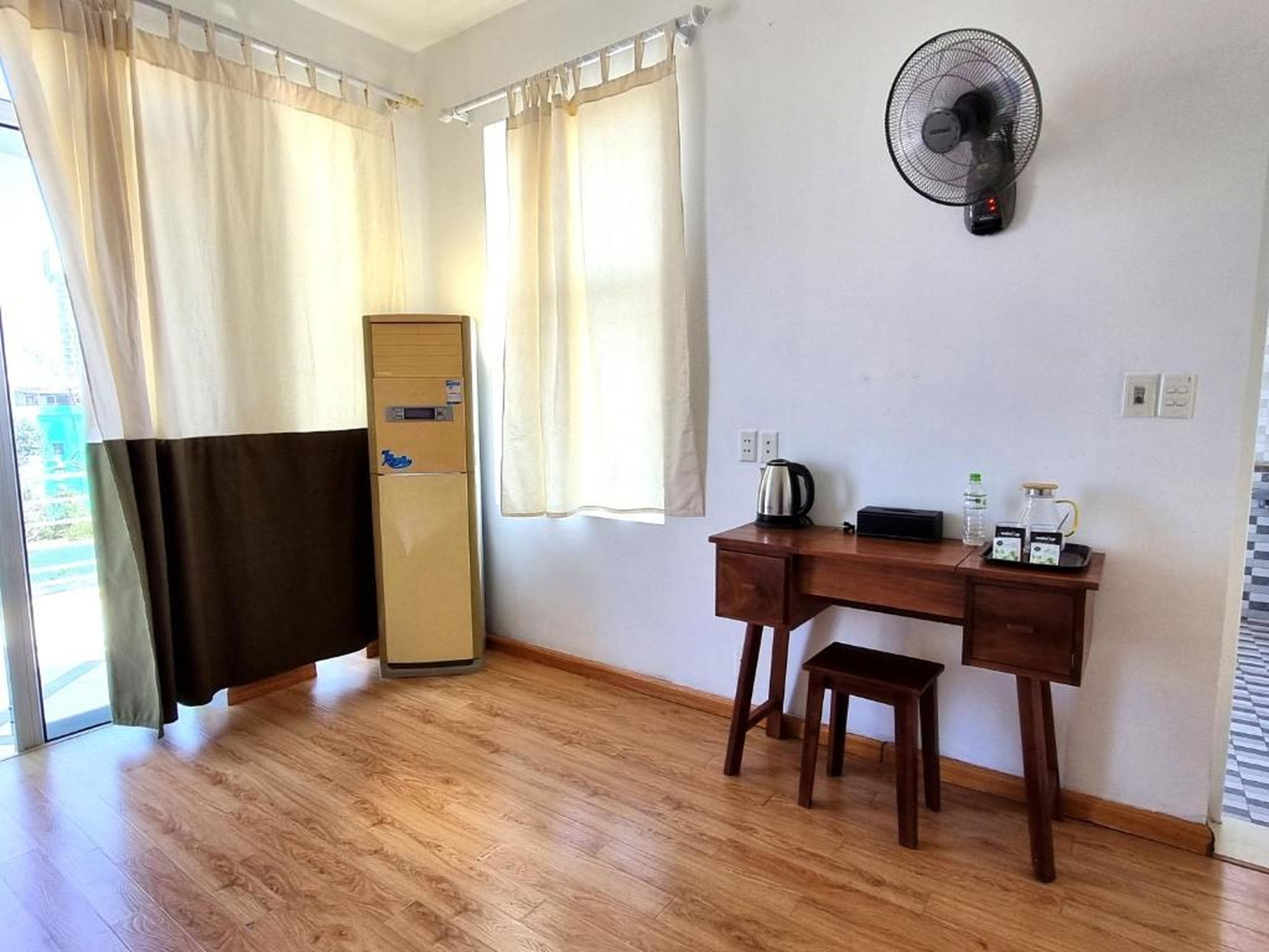 Top Hill Halong Homestay - Hình 18