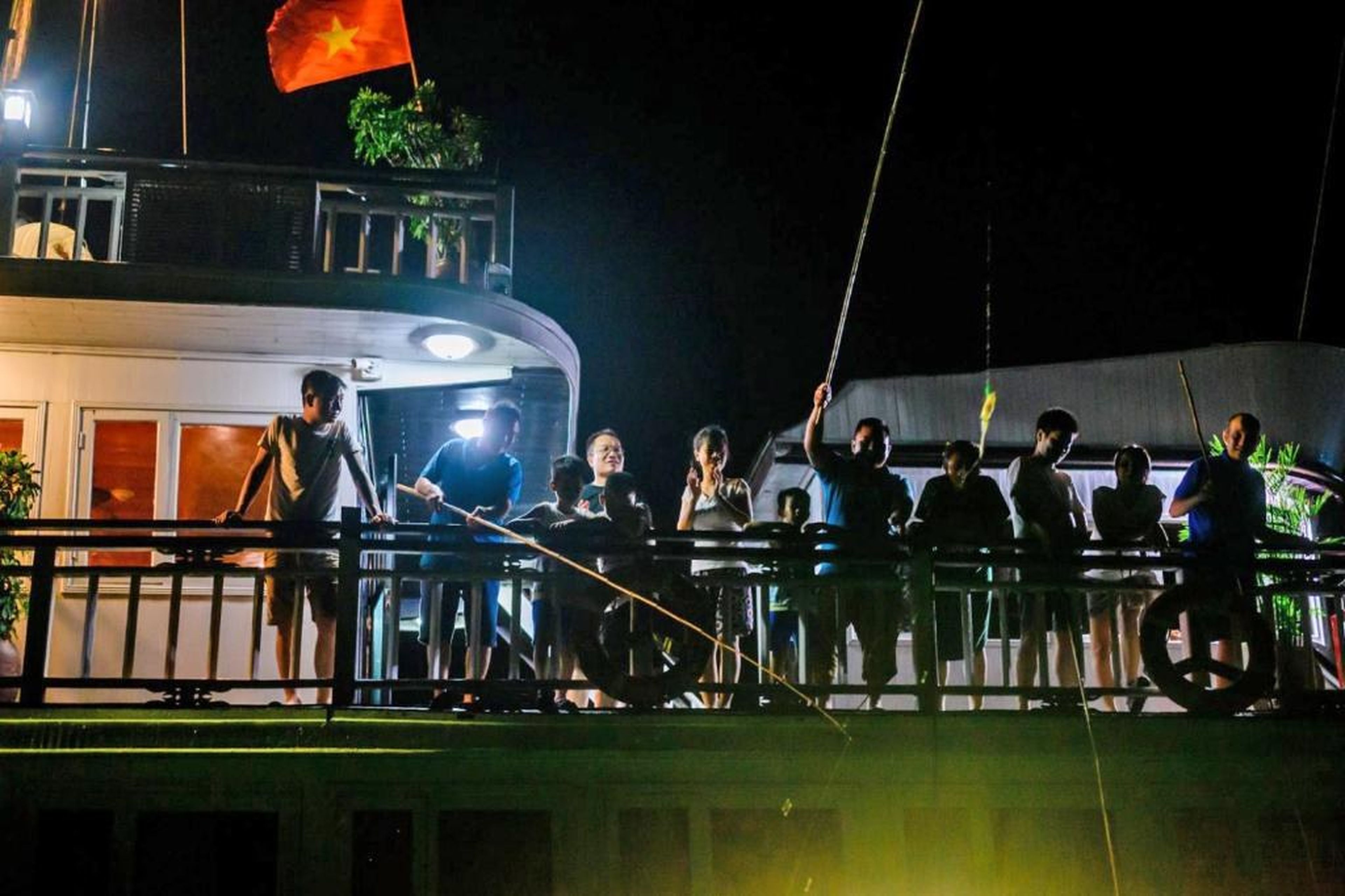 Star Boutique Cruise - Hình 49