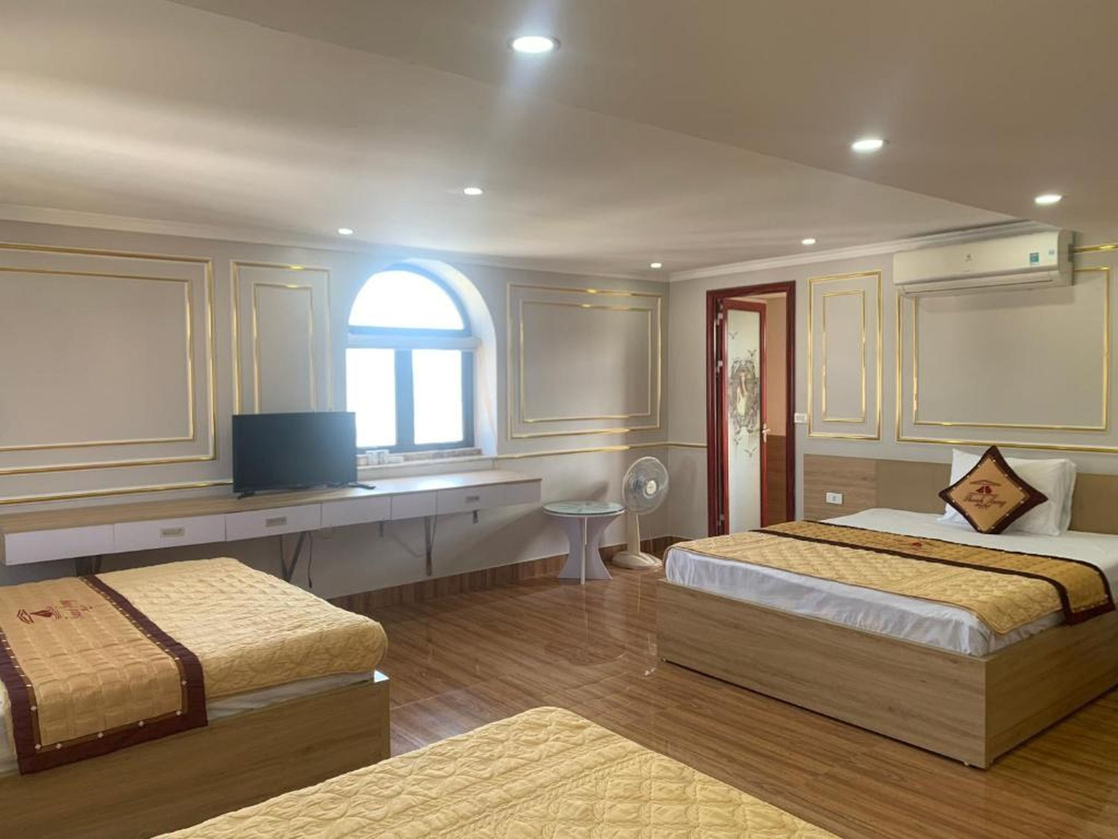 Thanh Tung Hotel - Hình 12