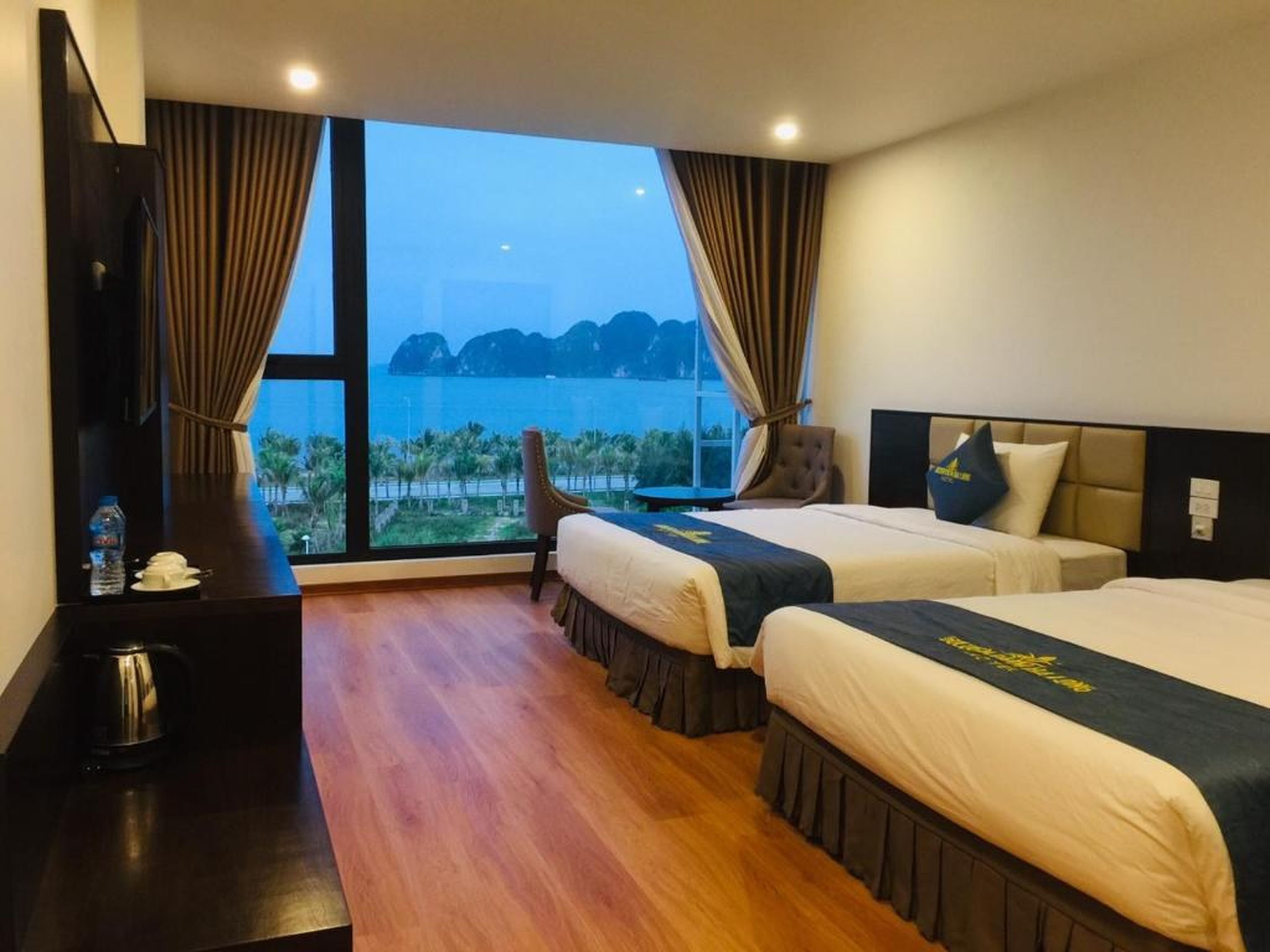 Golden Palm HaLong Hotel - Hình 12