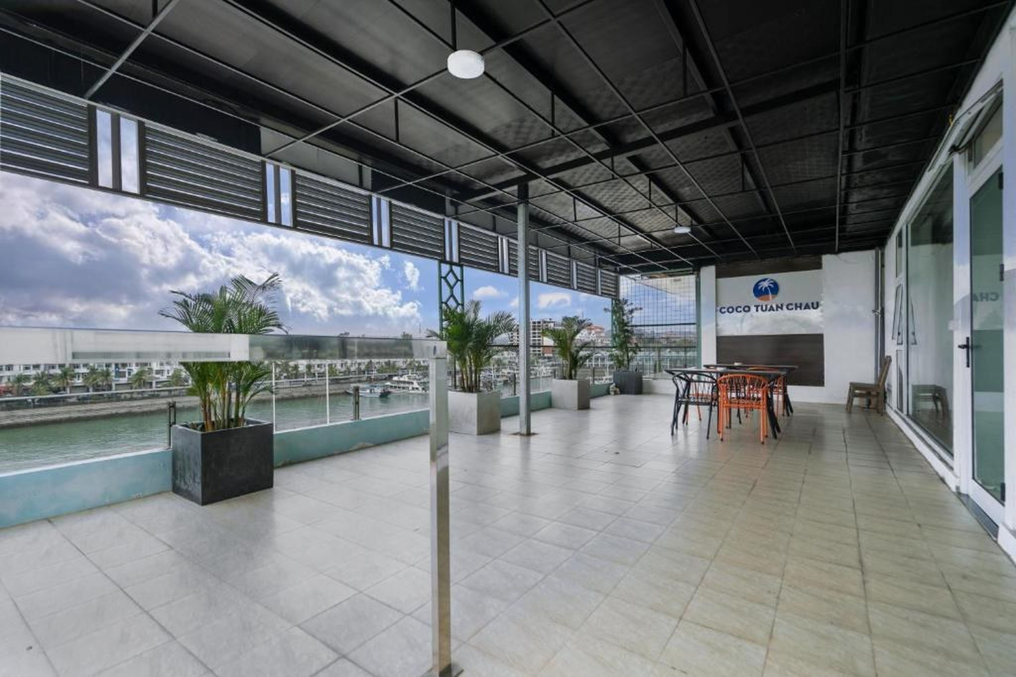 COCO Tuan Chau Hotel - Hình 31