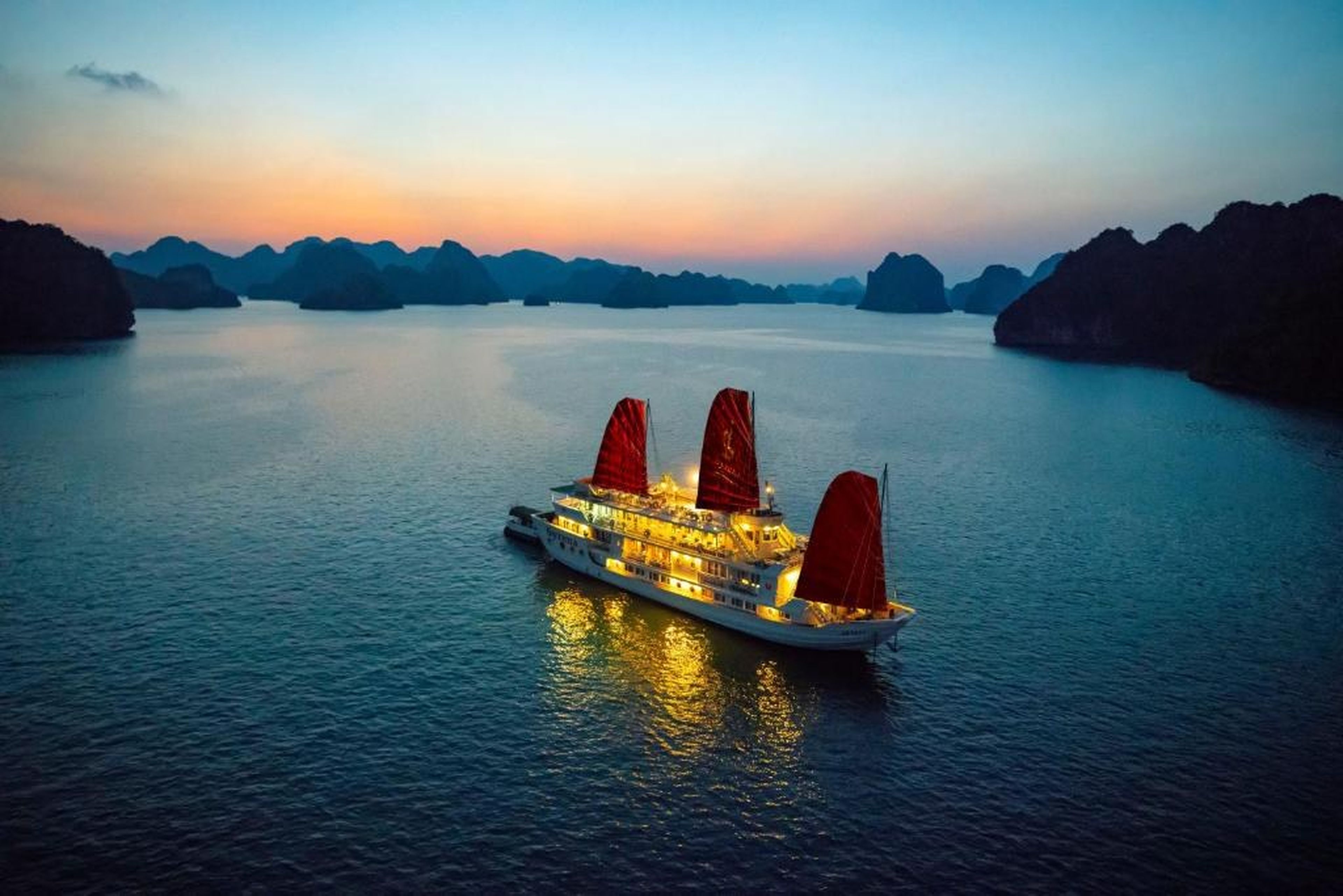 Syrena Cruises - Hình 28