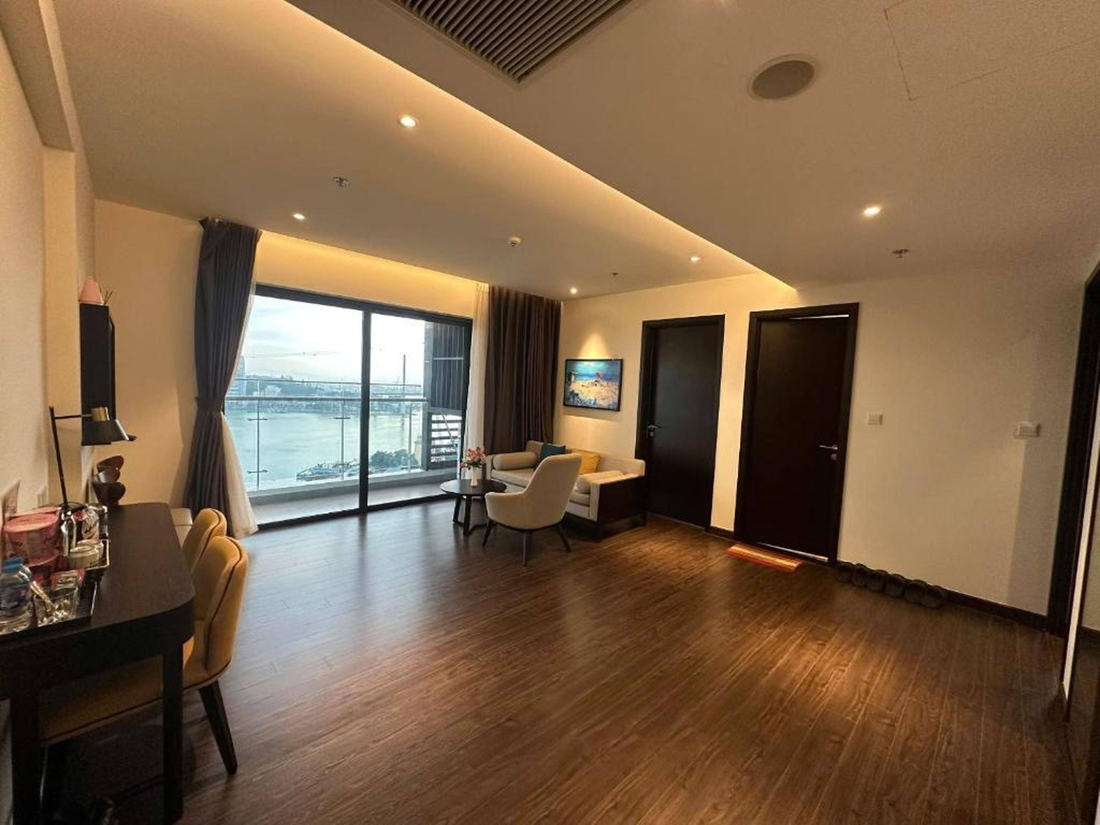 The Saphire Ha Long - TranThuy Sea View Apartment - Hình 24