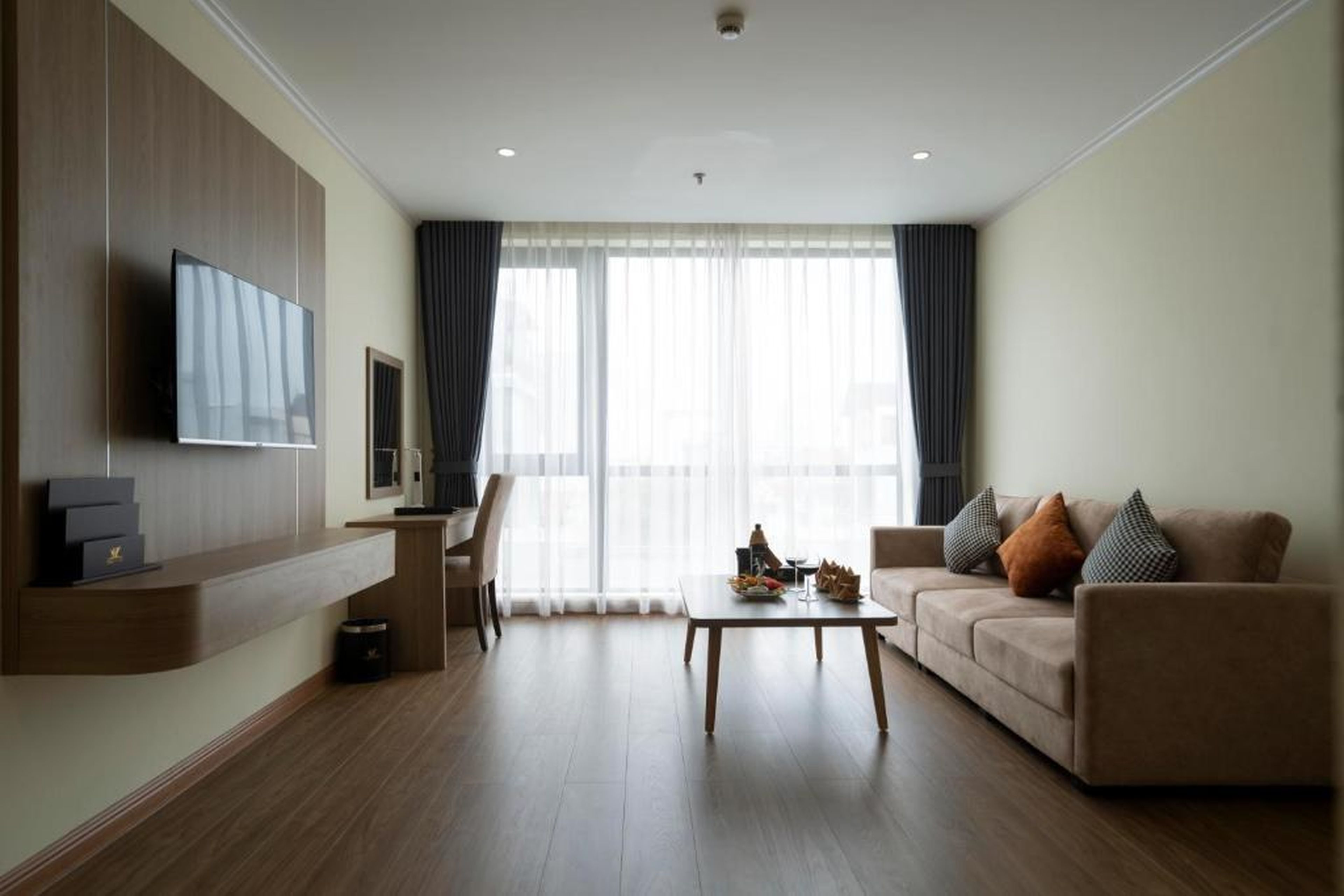 Hùng Vương Hotel - Stay 24h - Hình 35