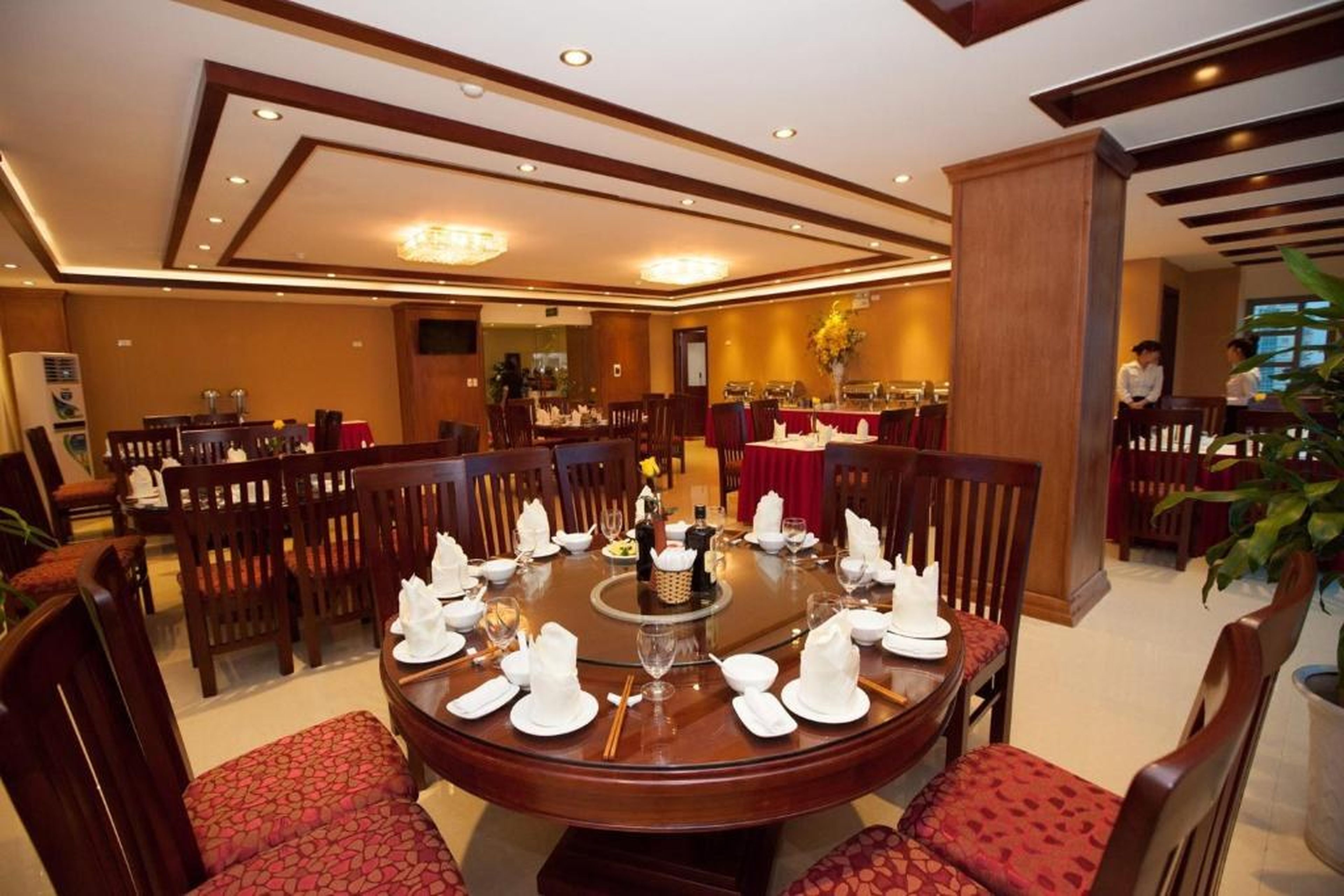 Kenny Hotel Ha Long - Hình 15
