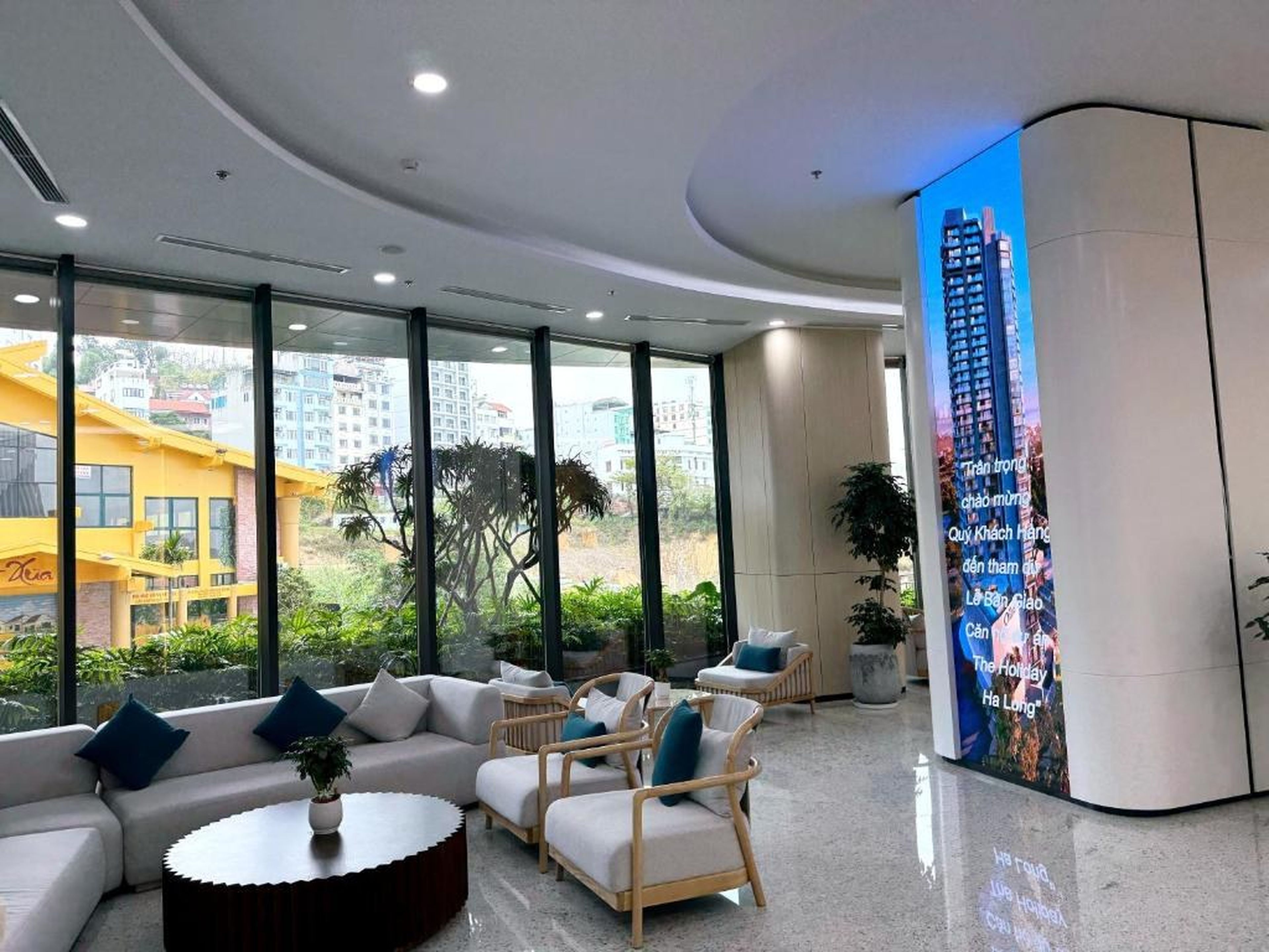 The Holiday Ha Long Deluxe Ocean View - Hình 19