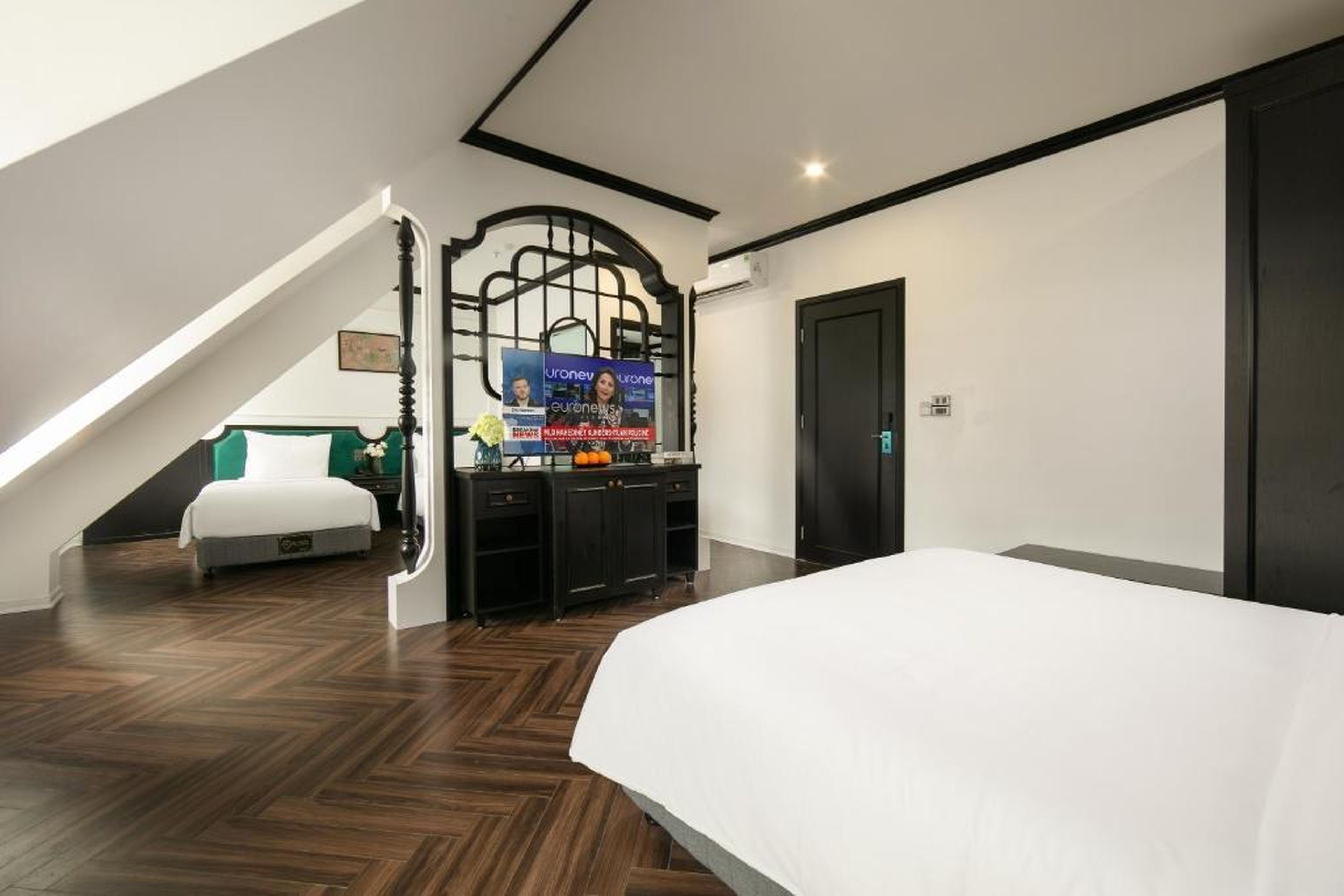 Elegant Boutique Hotel Ha Long - Hình 10