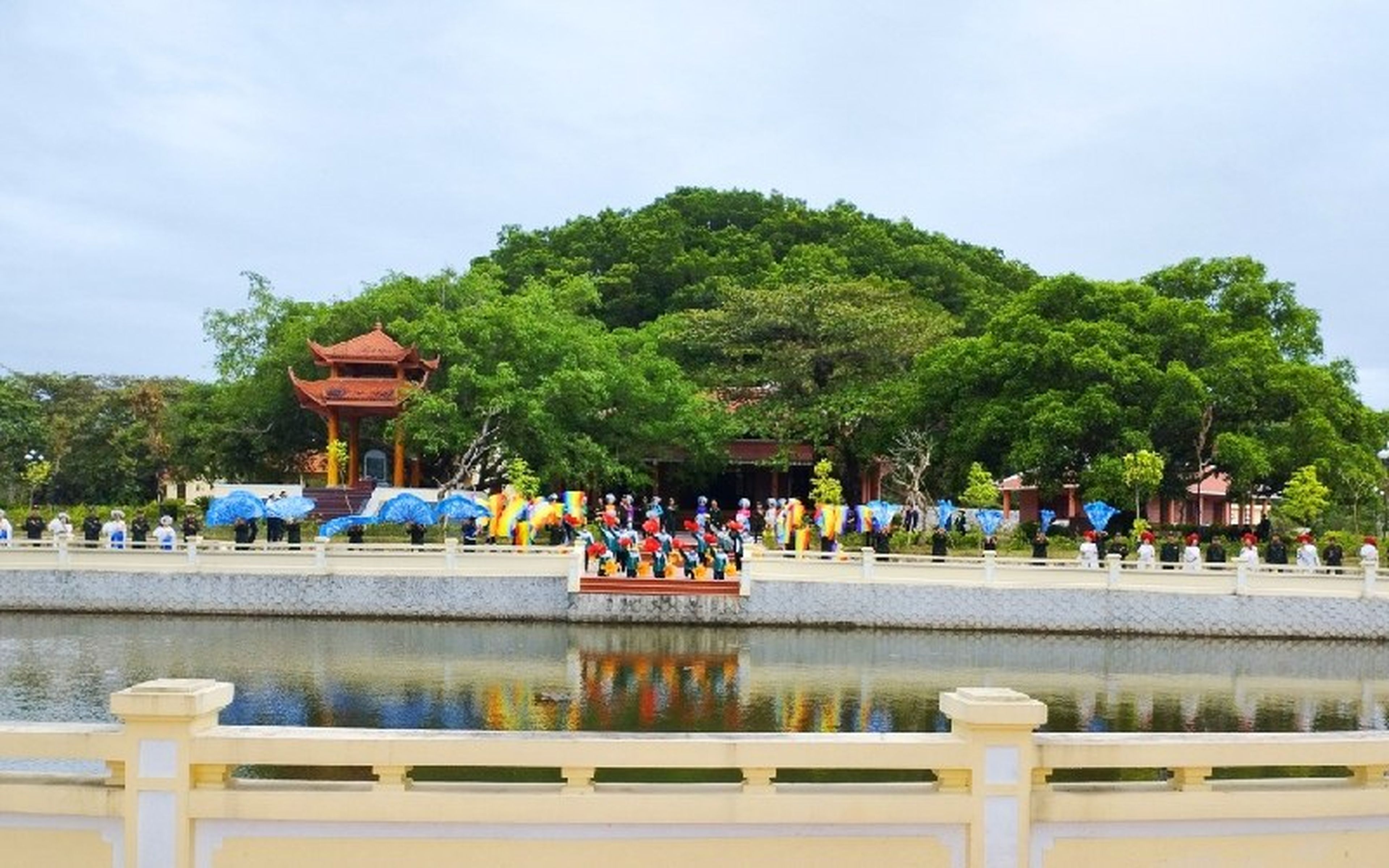 Khám phá đảo Ngọc Vừng: Vùng đất lịch sử với cảnh sắc hùng vĩ - Hình 4