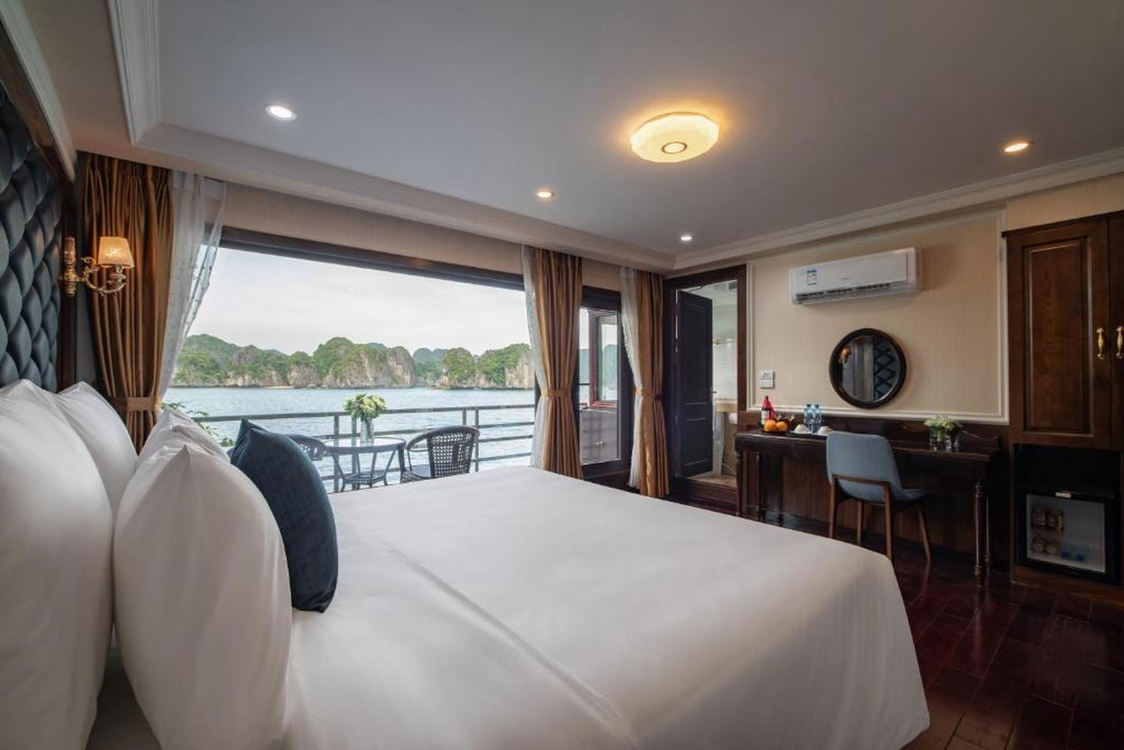 La Pandora Cruises - Hình 32