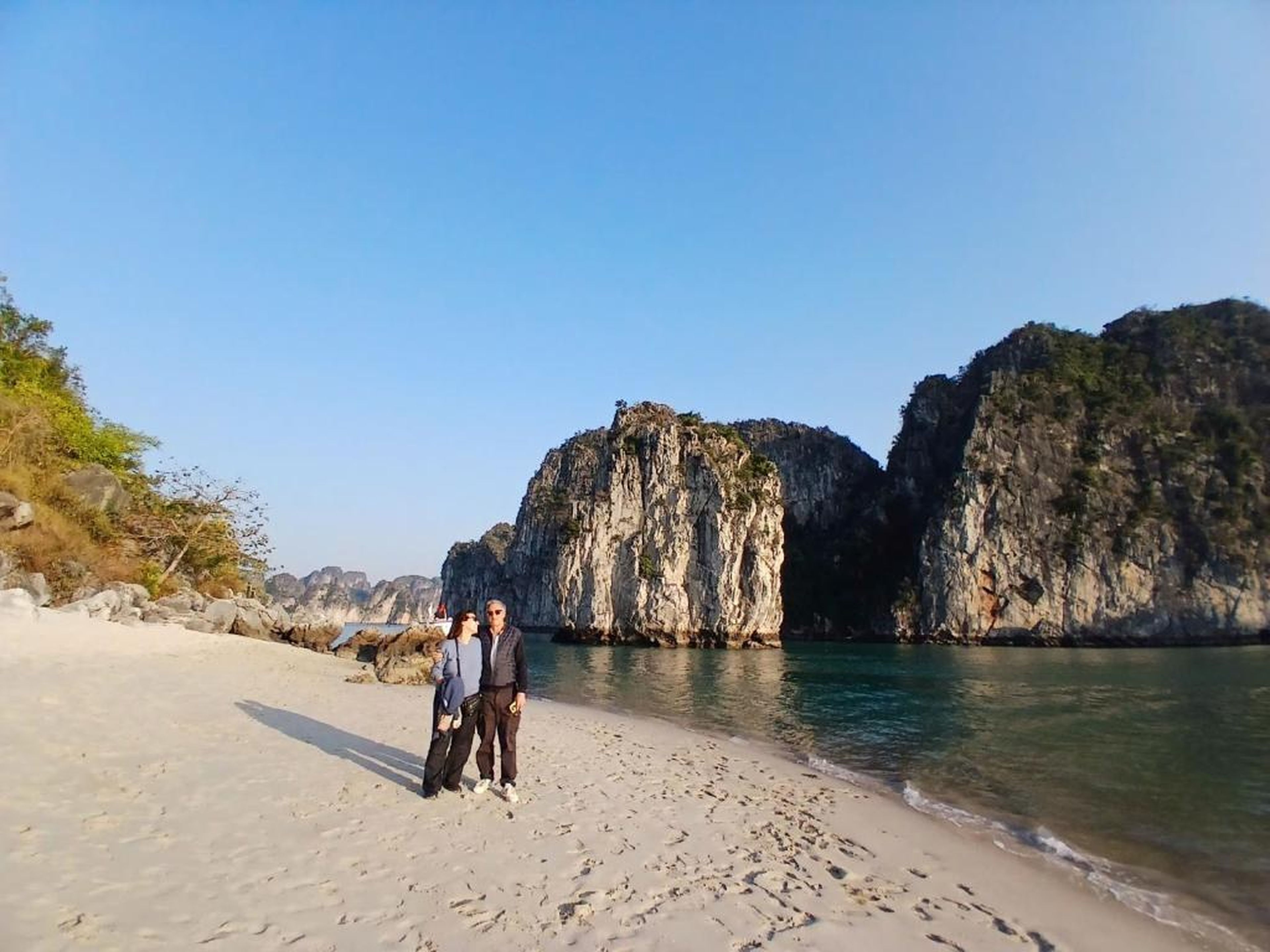 Private Sail Ha Long - Bai Tu Long - Hình 23