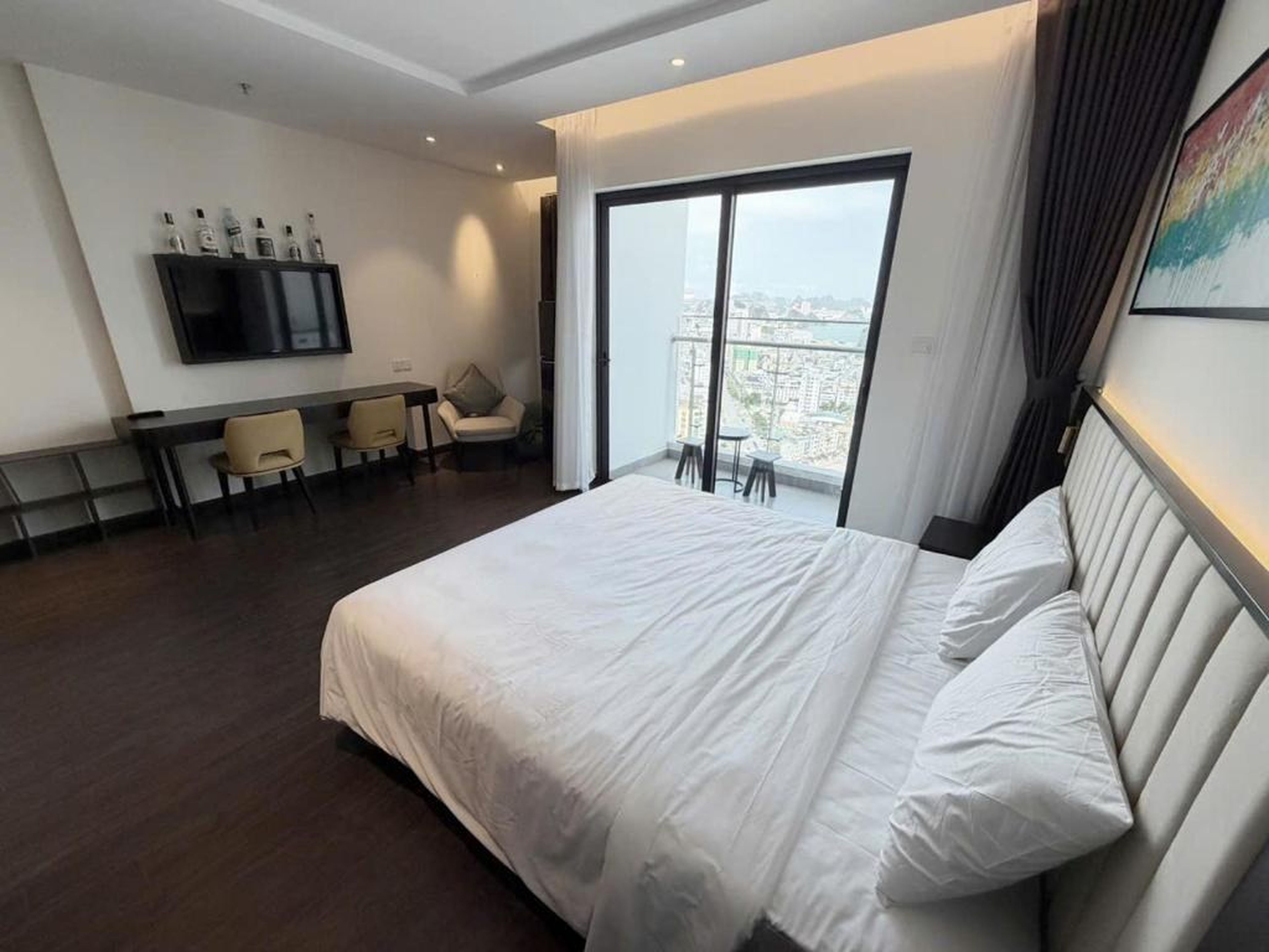 Sapphire Ha Long Apartment - Sea View - Hình 29