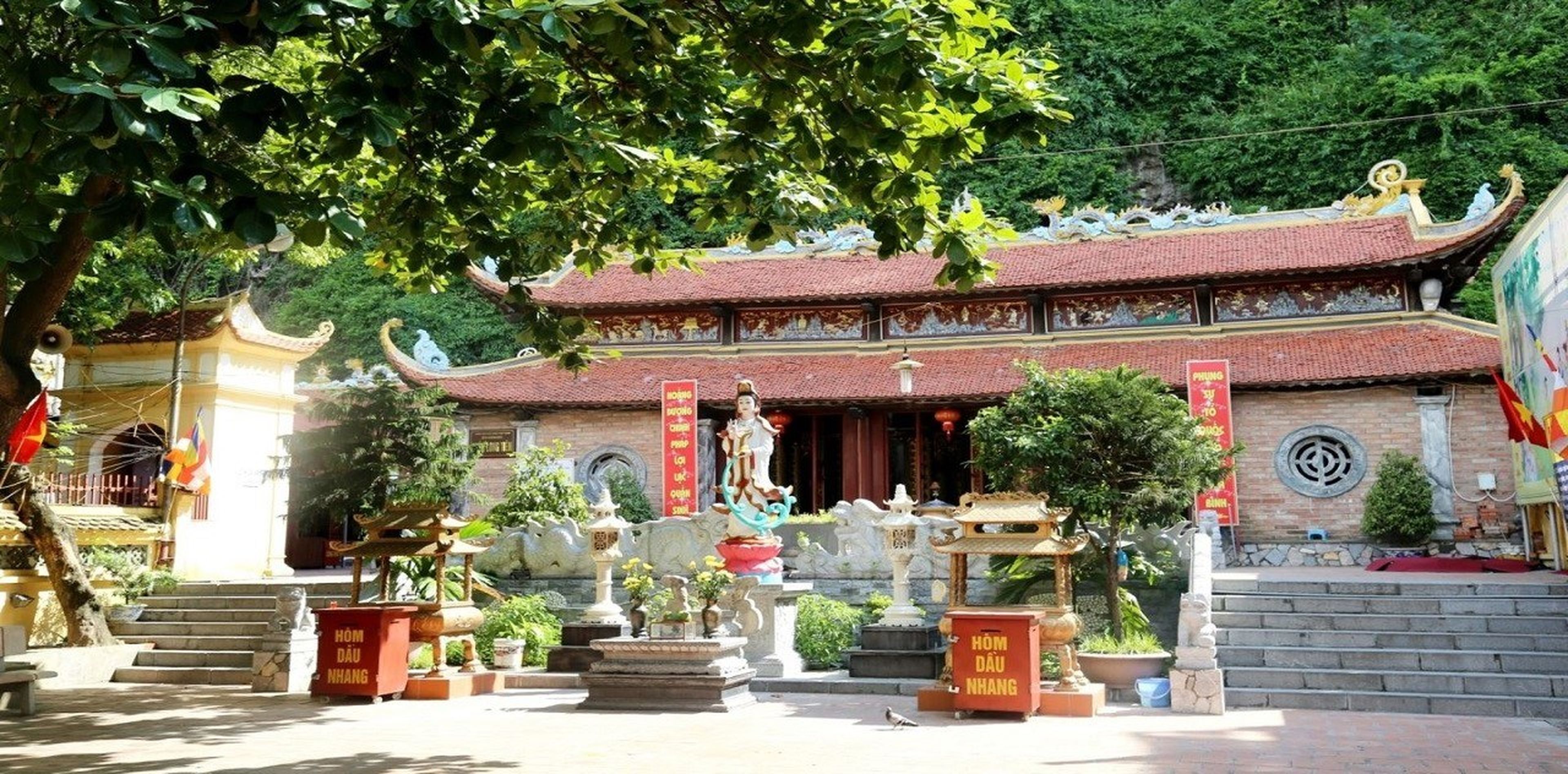Khám phá chùa Long Tiên - Ngôi chùa tọa lạc dưới chân núi Bài Thơ - Hình 6