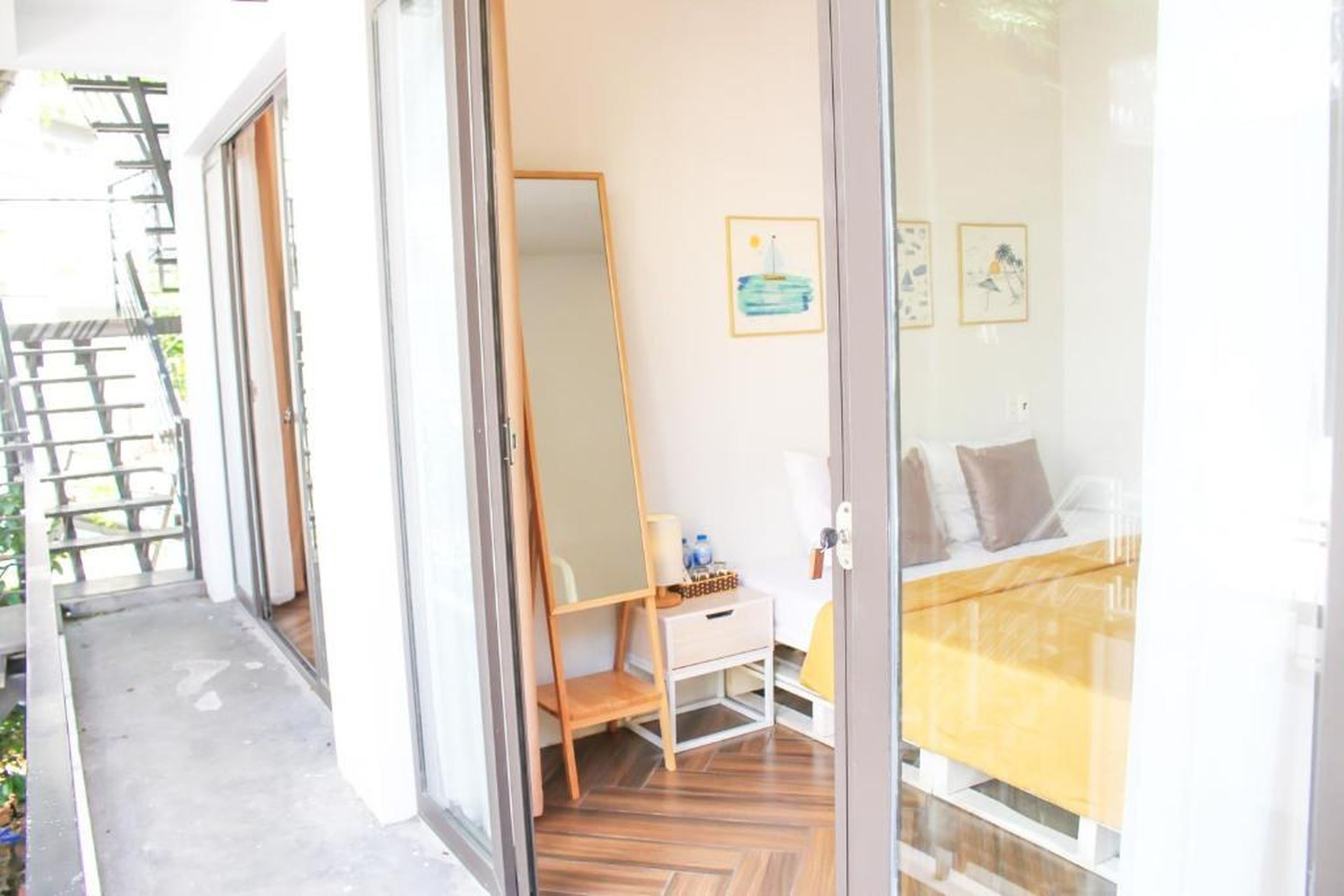 The Bay - Ha Long Homestay - Hình 14