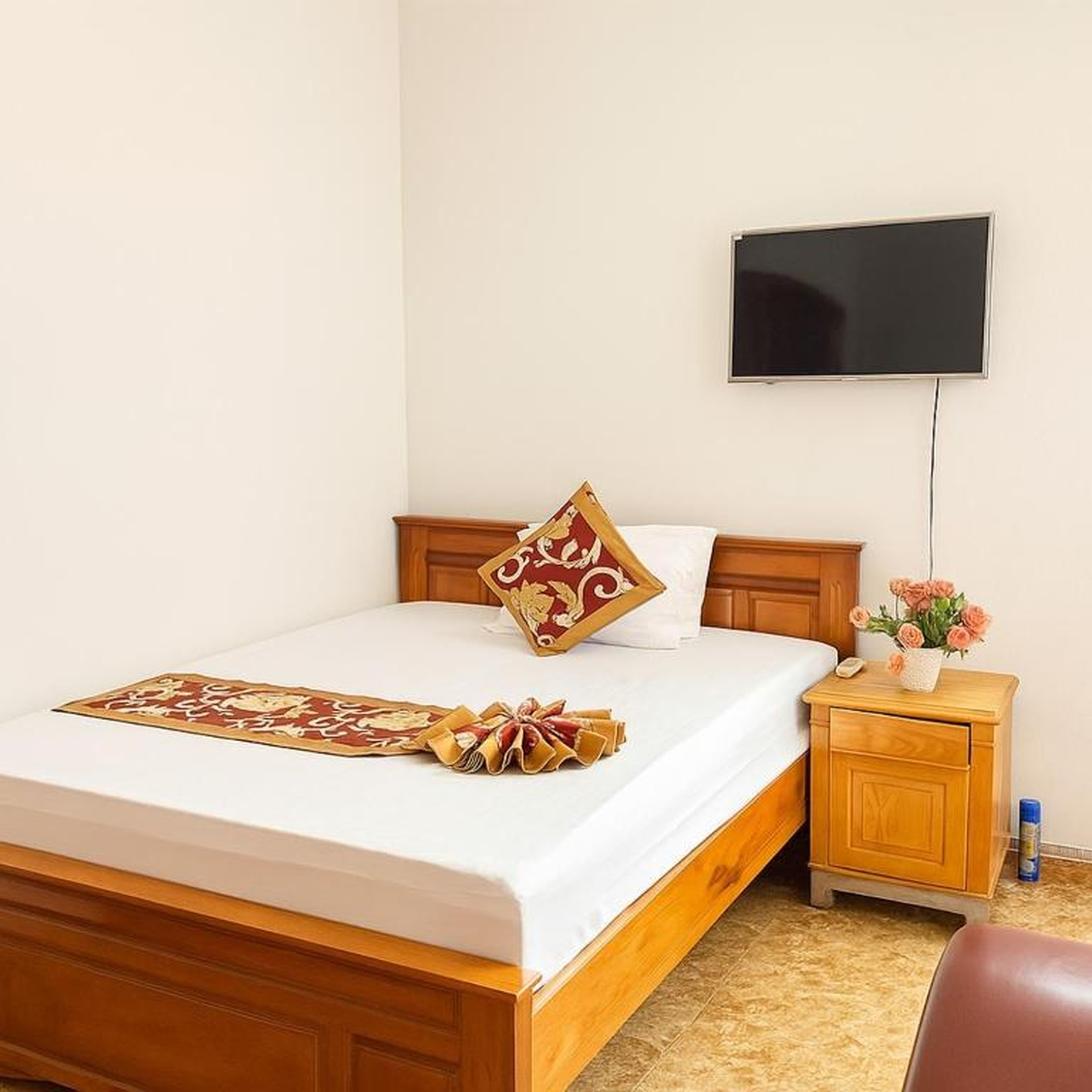 Hồng Trà Hotel Quảng Ninh - Hình 1