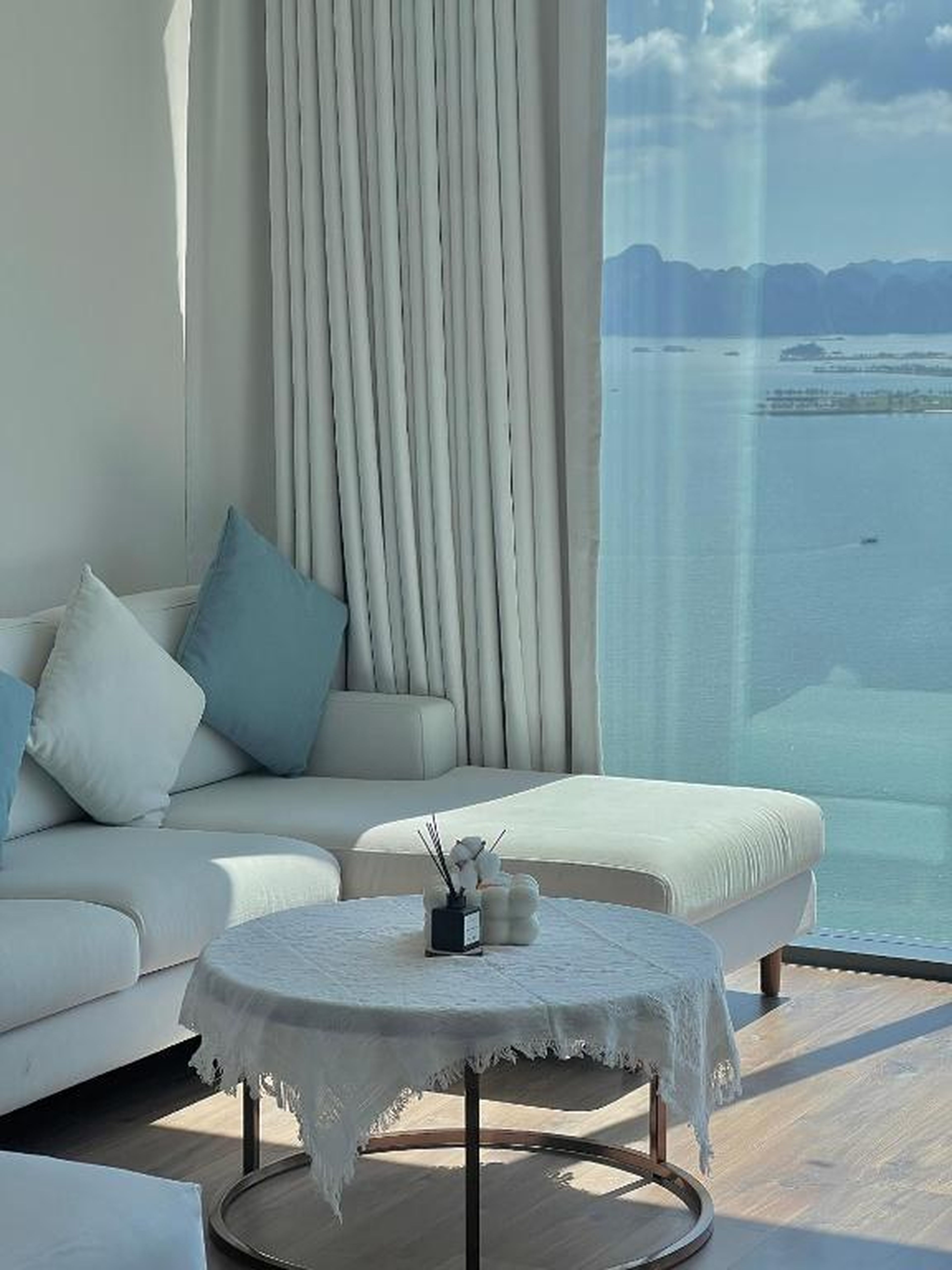 À La Carte Ha Long Studio Apartment- Sea View Room - Hình 13