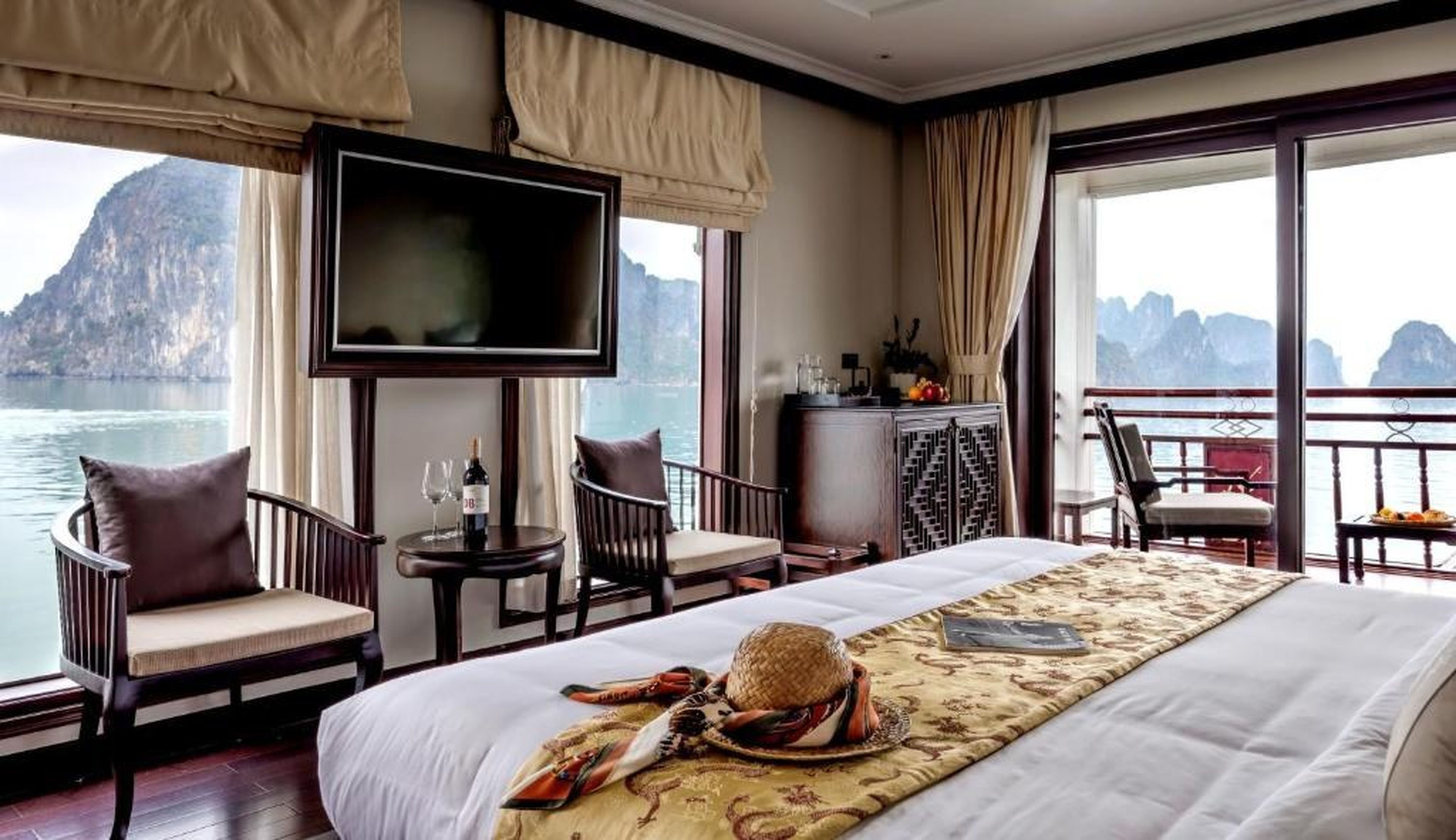 Heritage Line Violet Cruise - Halong Bay & Lan Ha Bay - Hình 36
