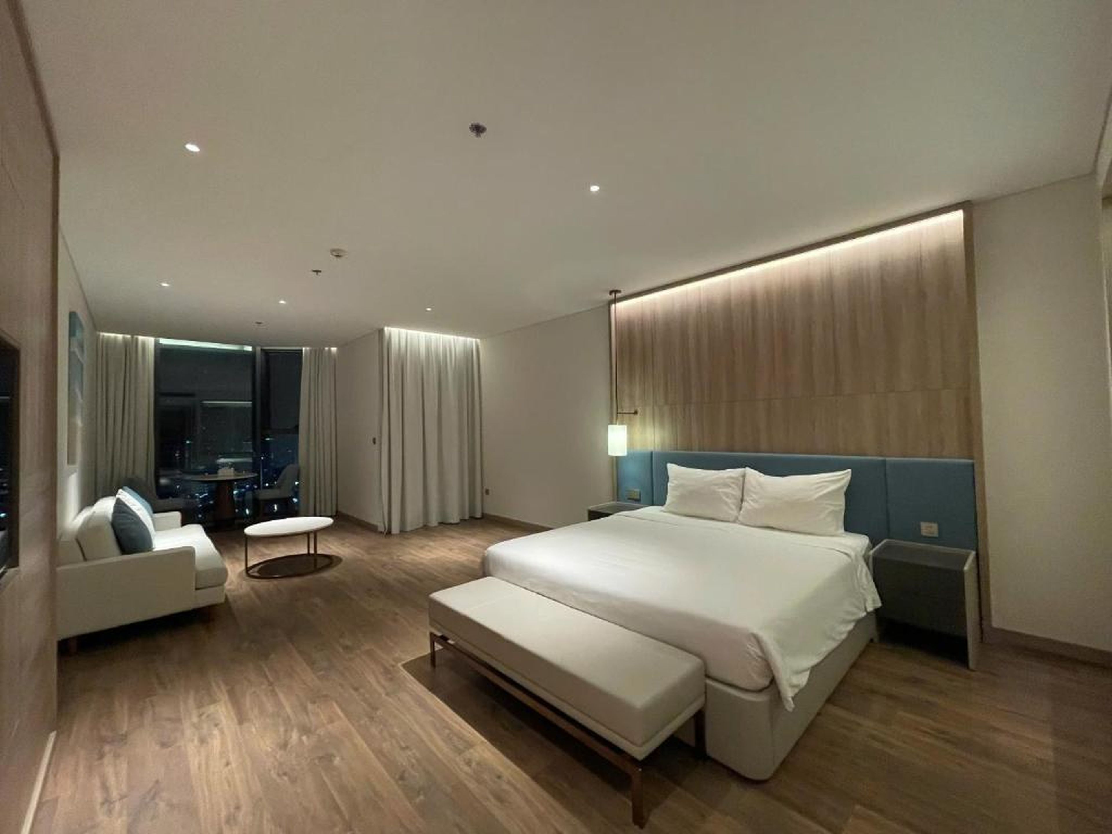 A La Carte Ha Long Bay Seaside Apartments - Hình 27