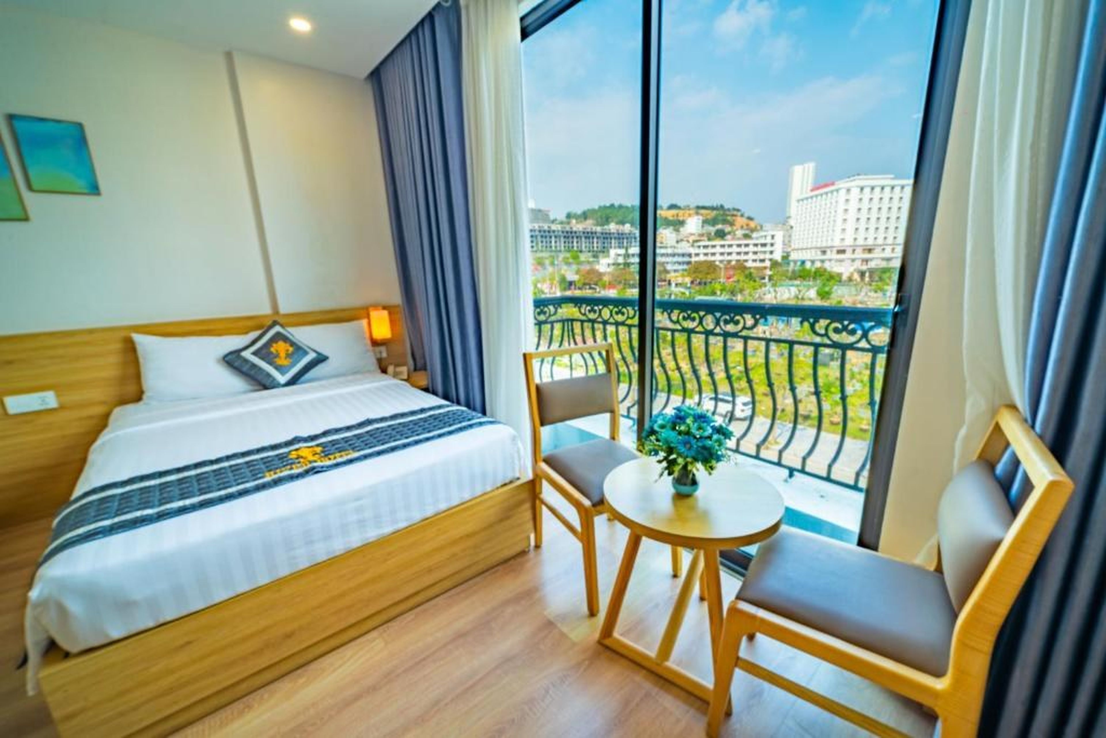 River Hotel Hạ Long - Hình 17