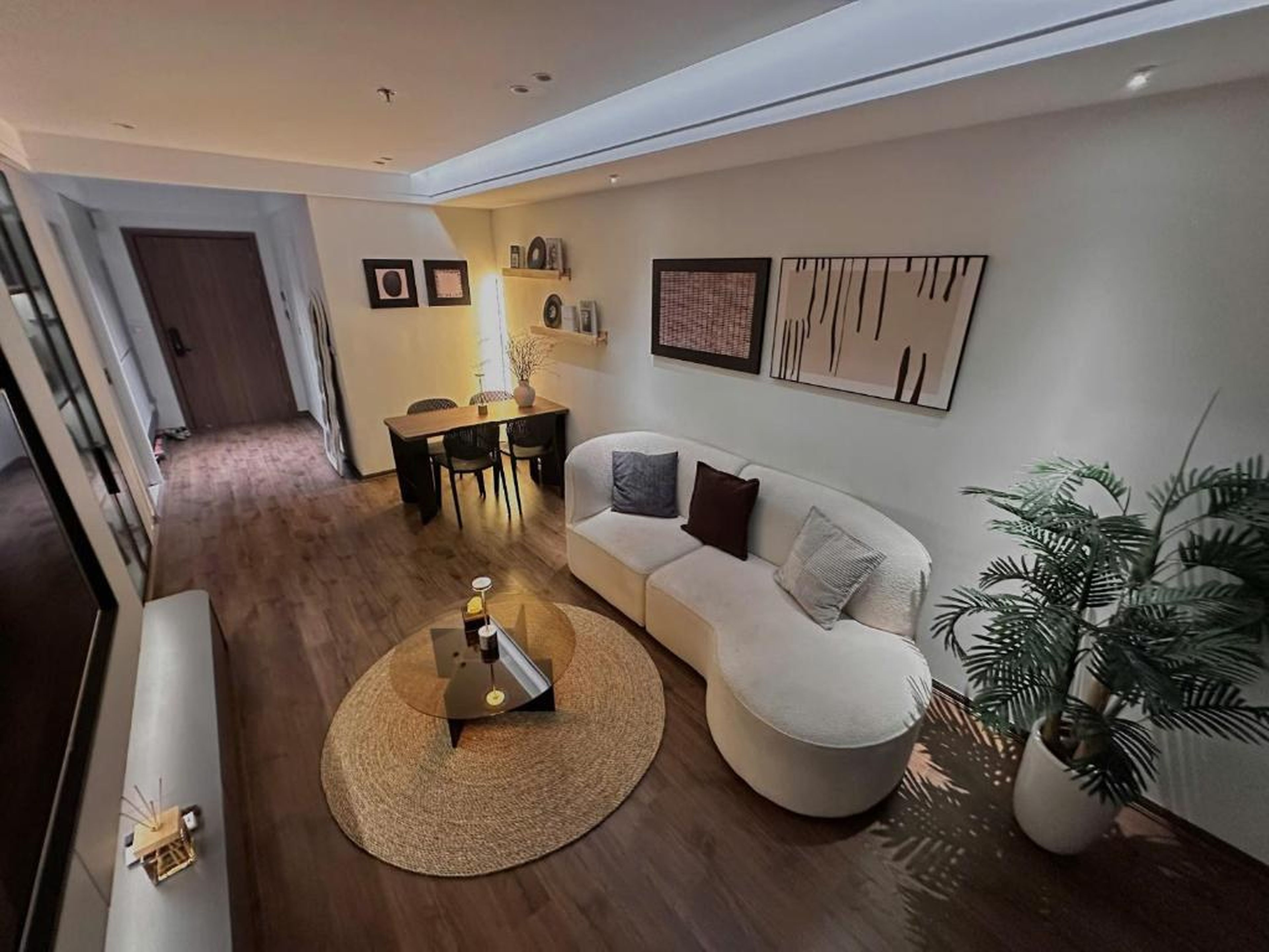 Apartment on 20th & 31st floor, Bai Chay Bridge & Ha Long Bay view - Hình 42