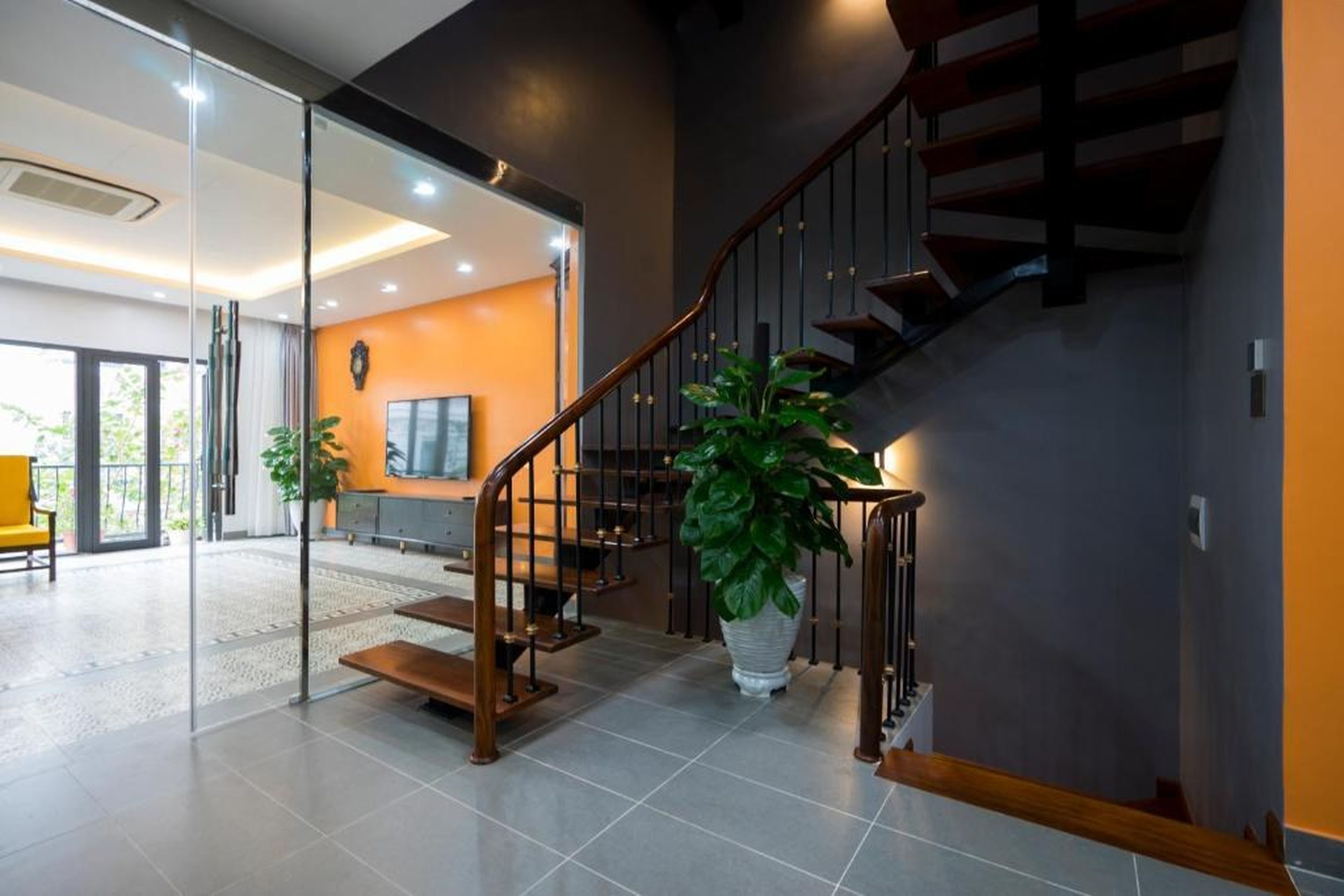 Tropical Villa Halong - Hình 11