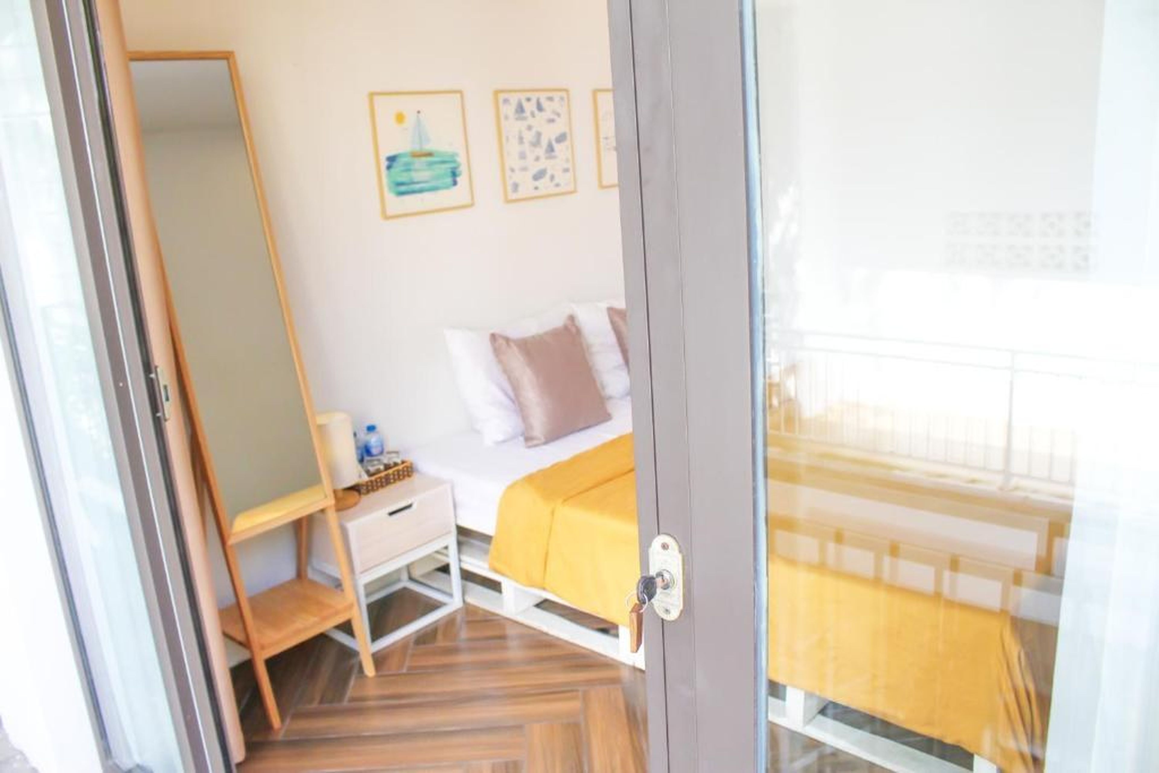 The Bay - Ha Long Homestay - Hình 20