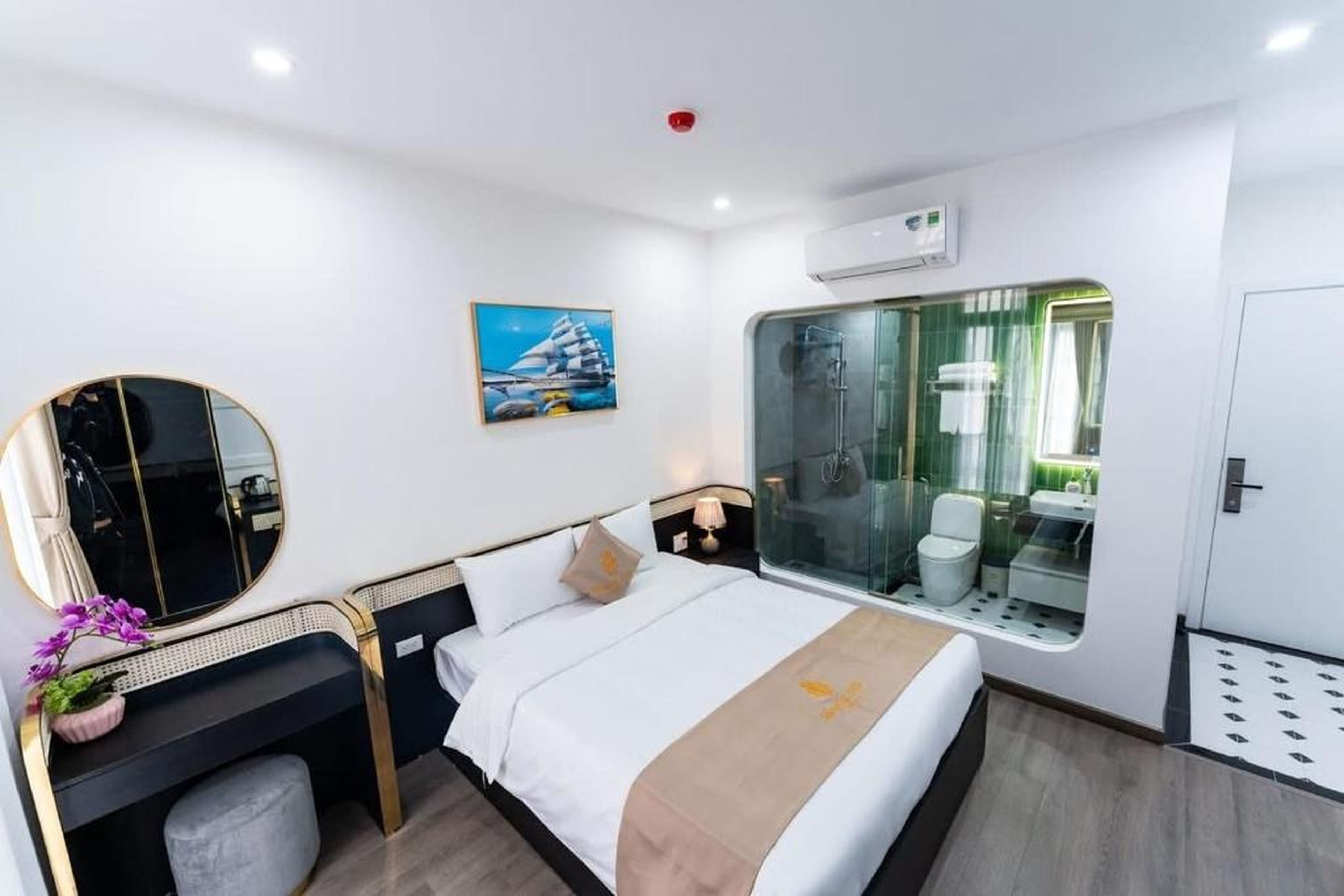 HA Hạ Long Hotel - Hình 6