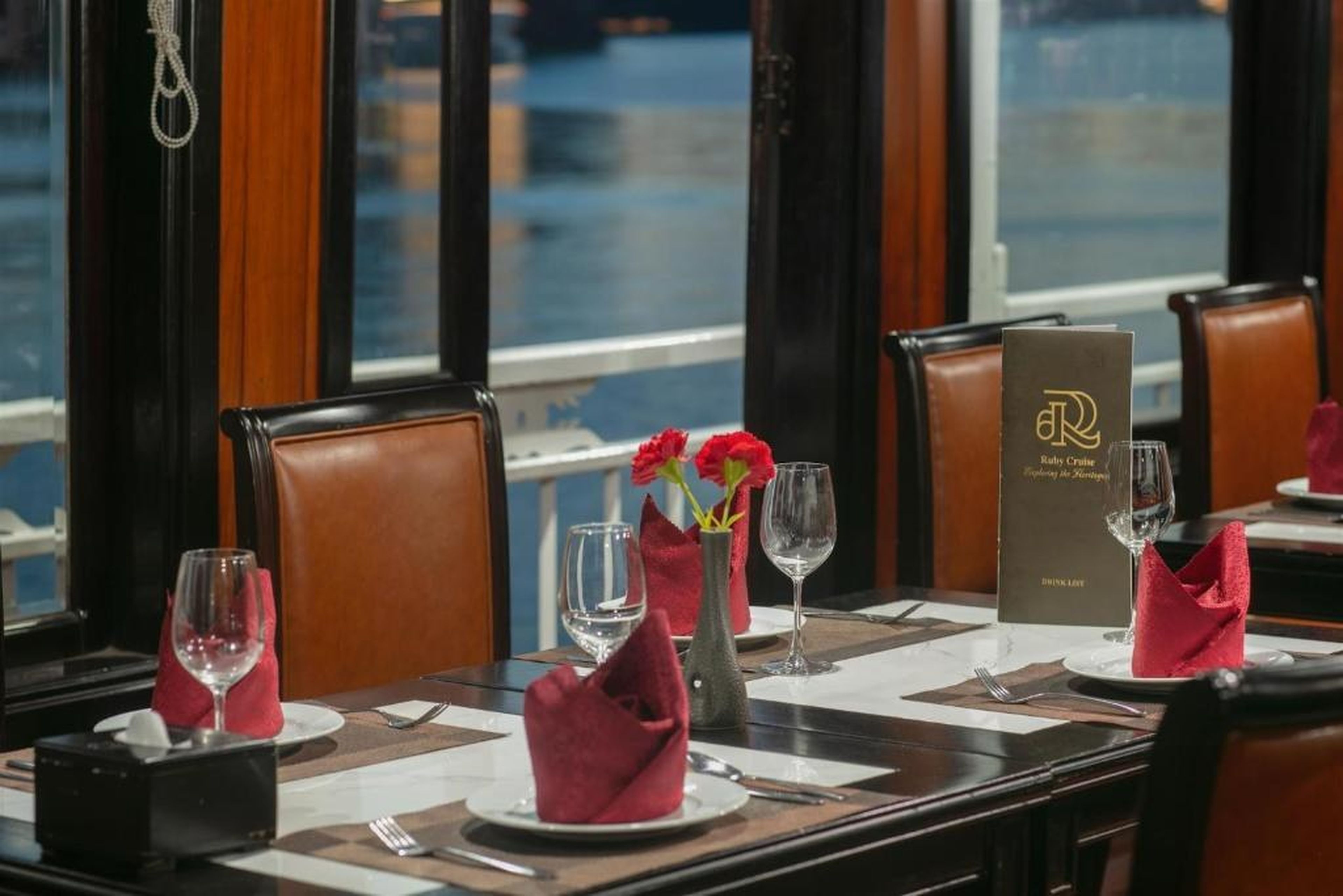 Ruby Premium Cruise - Hình 21