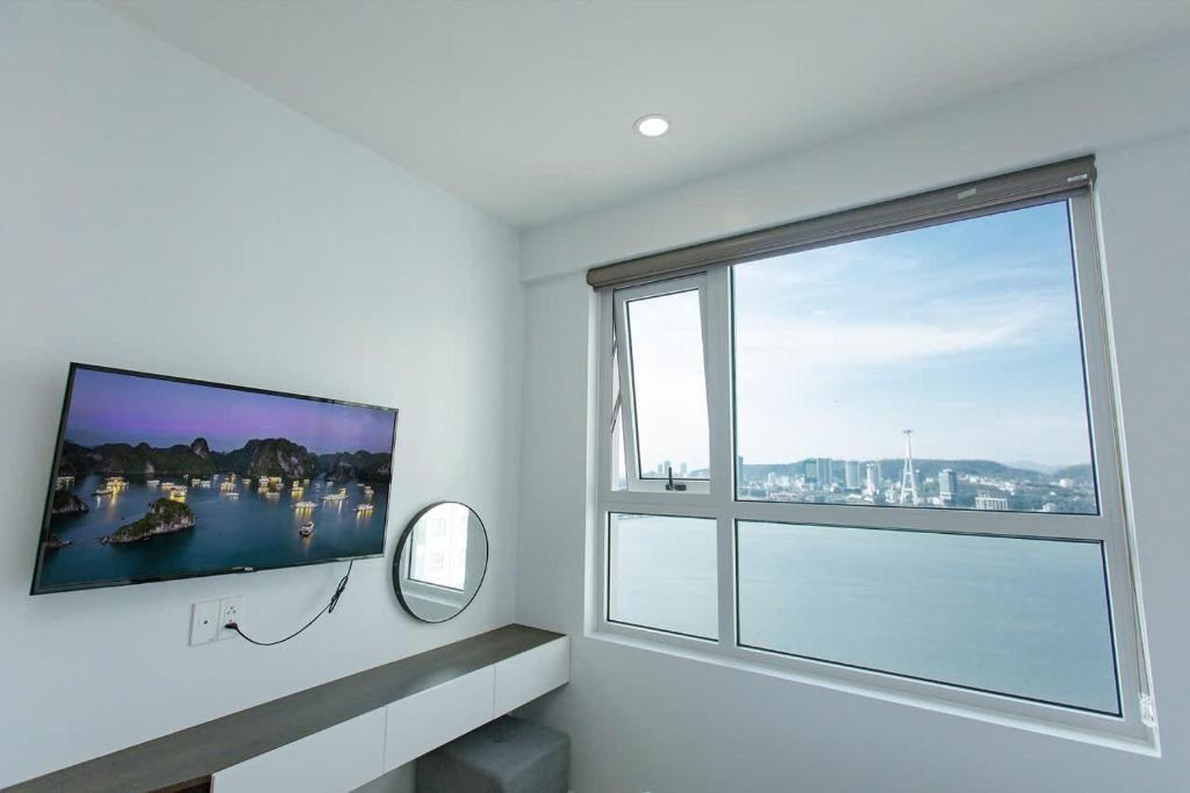 Sapphire Ha Long Luxury Apartment 1108 - Hình 19