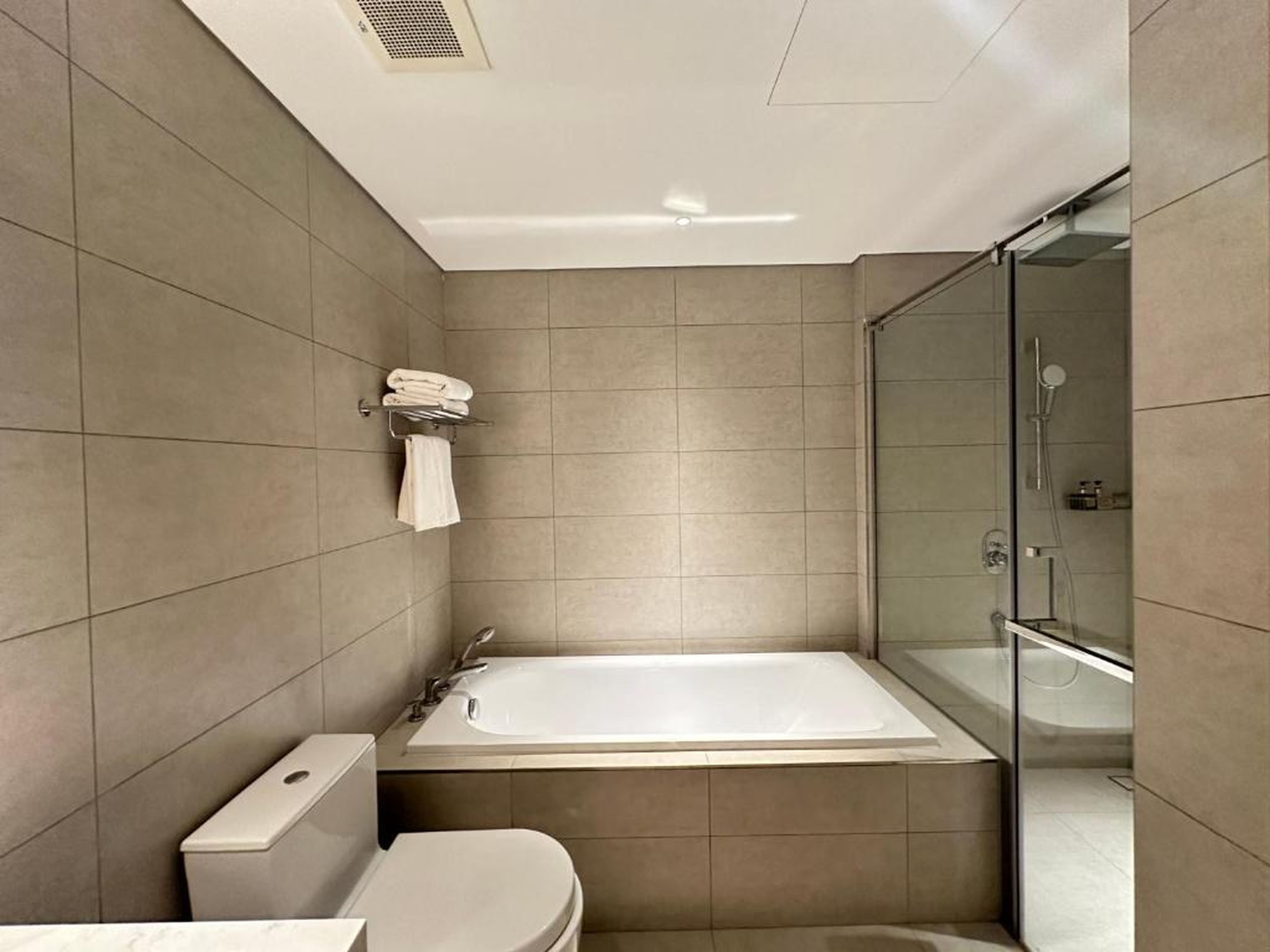 Lumi Apartment Alacate Hạ Long - Hình 34