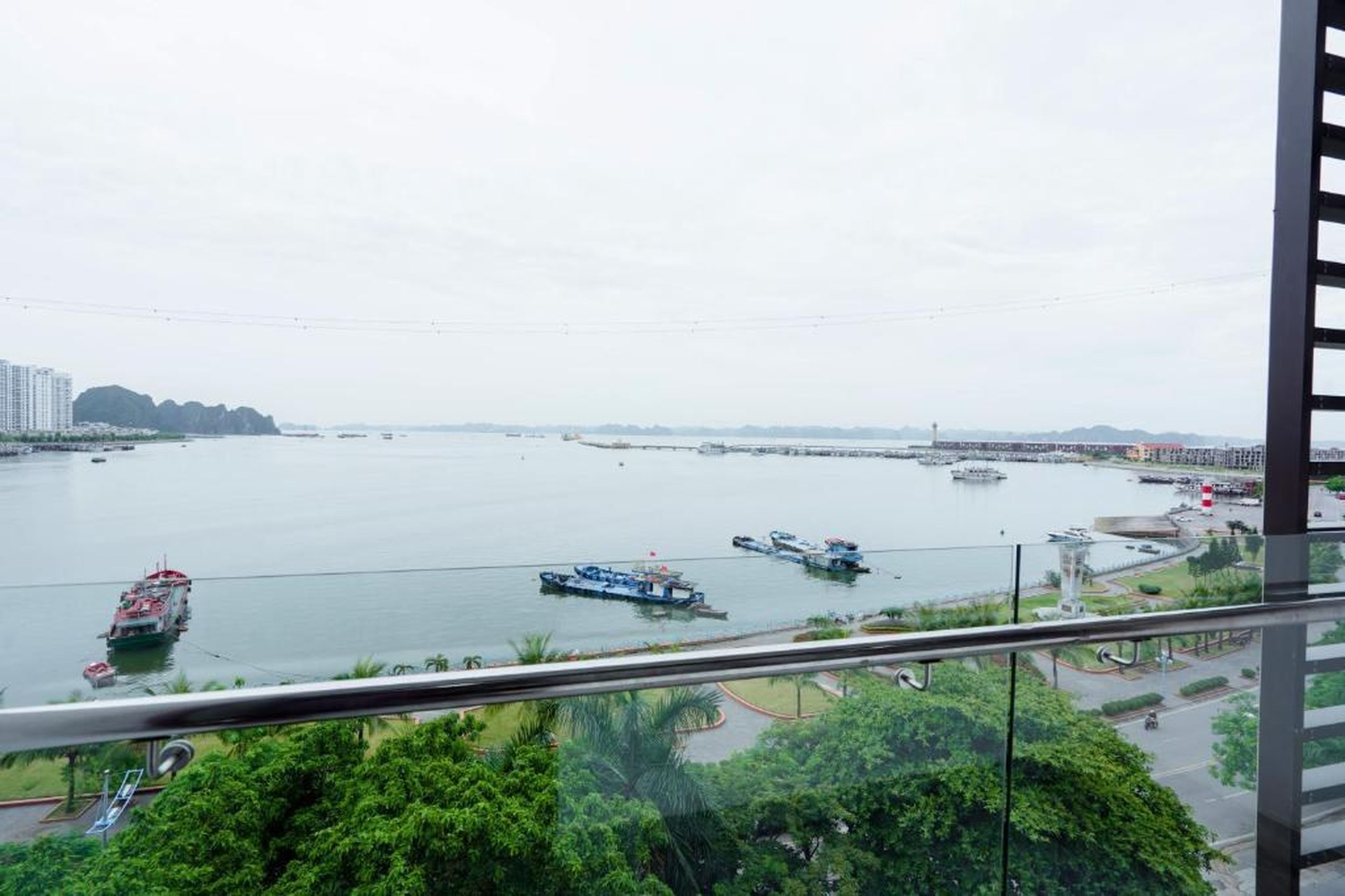 Bạch Đằng Hạ Long Hotel - Hình 18