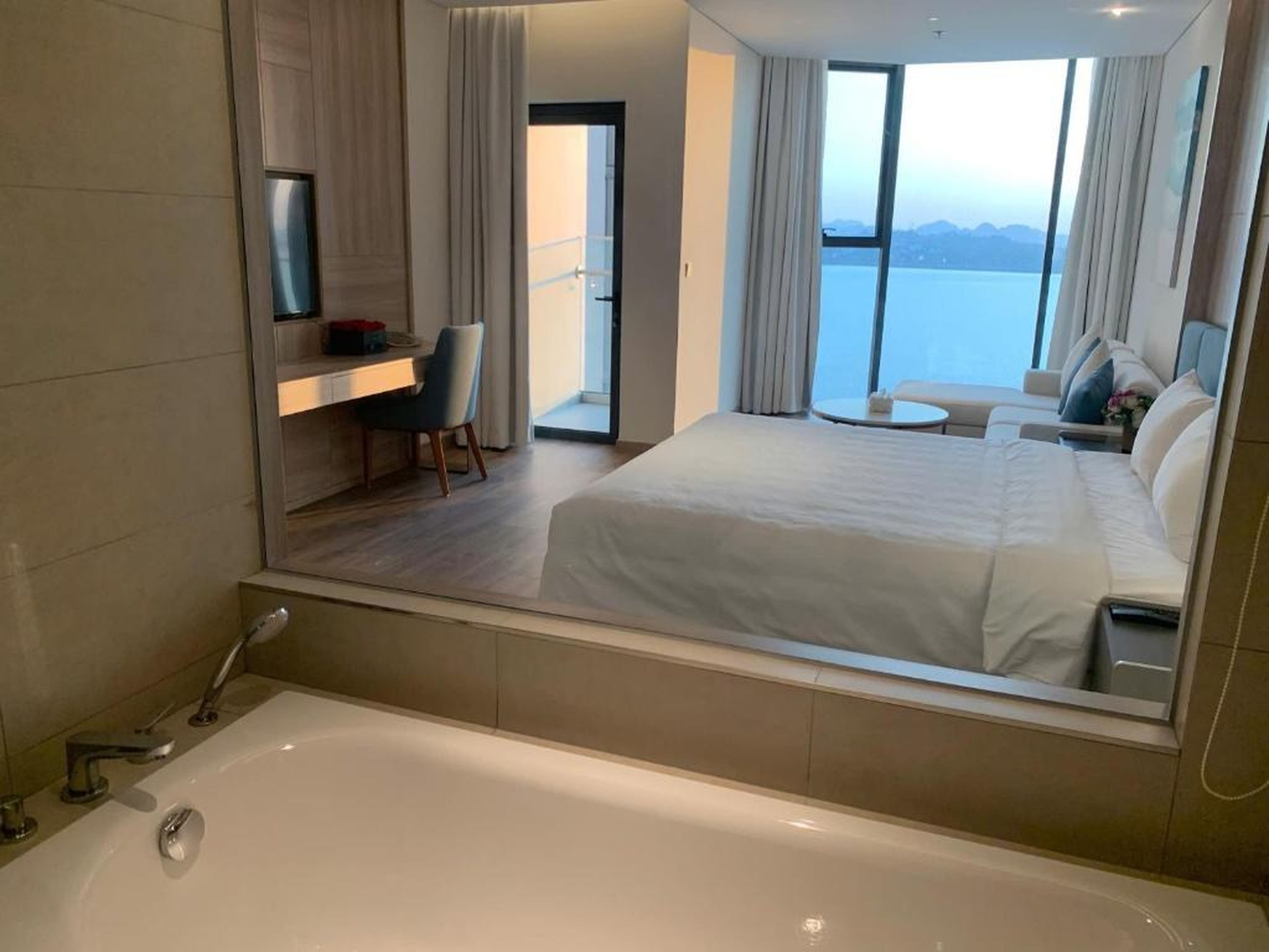 Home by the sea Ha Long bay - Hình 49