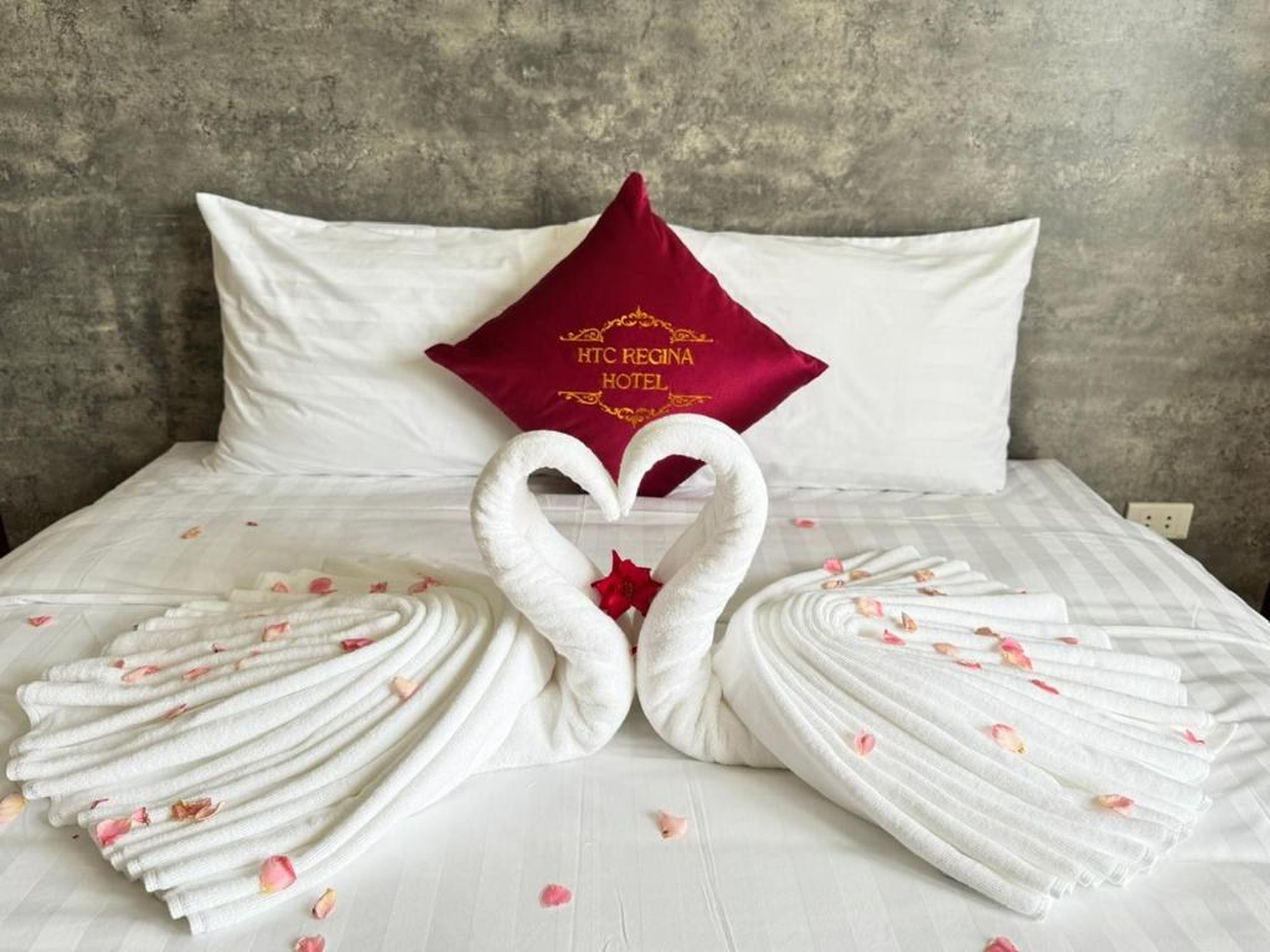 Htc regina hotel - Hình 34