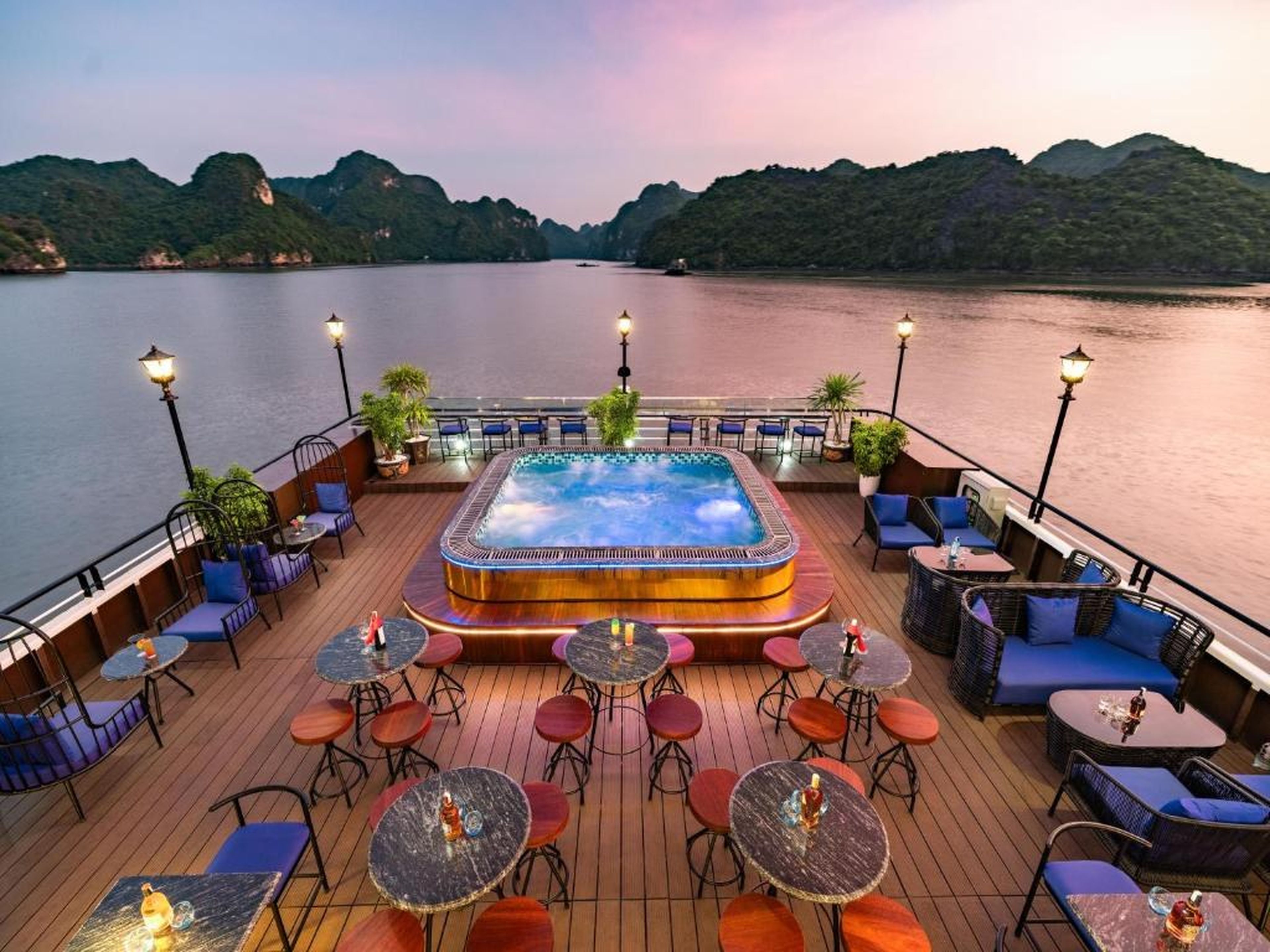 La Casta 5-Star Cruise 2D1N - Lan Ha Bay - Balcony & Bathtub Ocean View - Hình 47