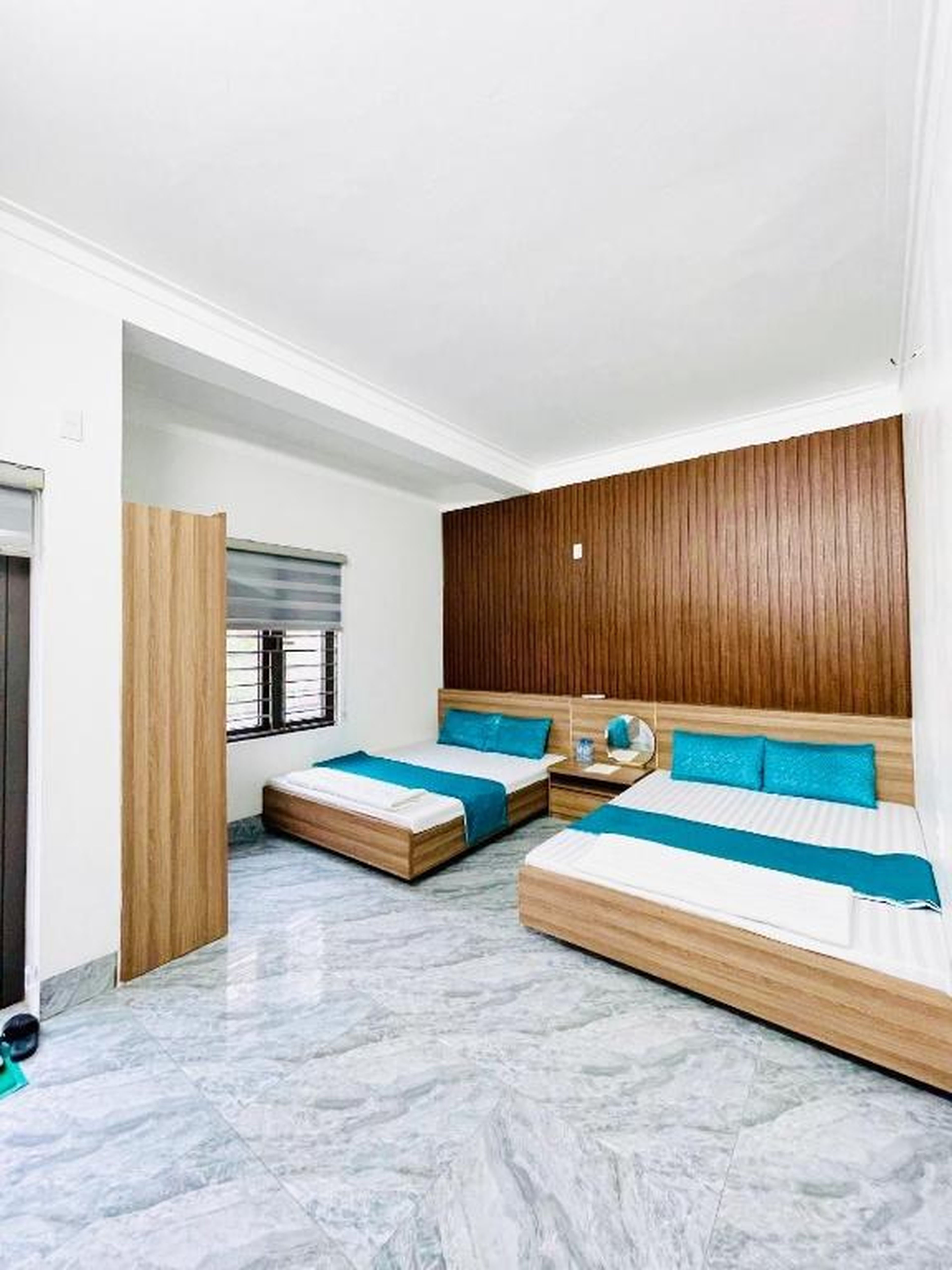 Nhà nghỉ Vân Hải - Phố đi bộ Quan Lạn - Hình 3