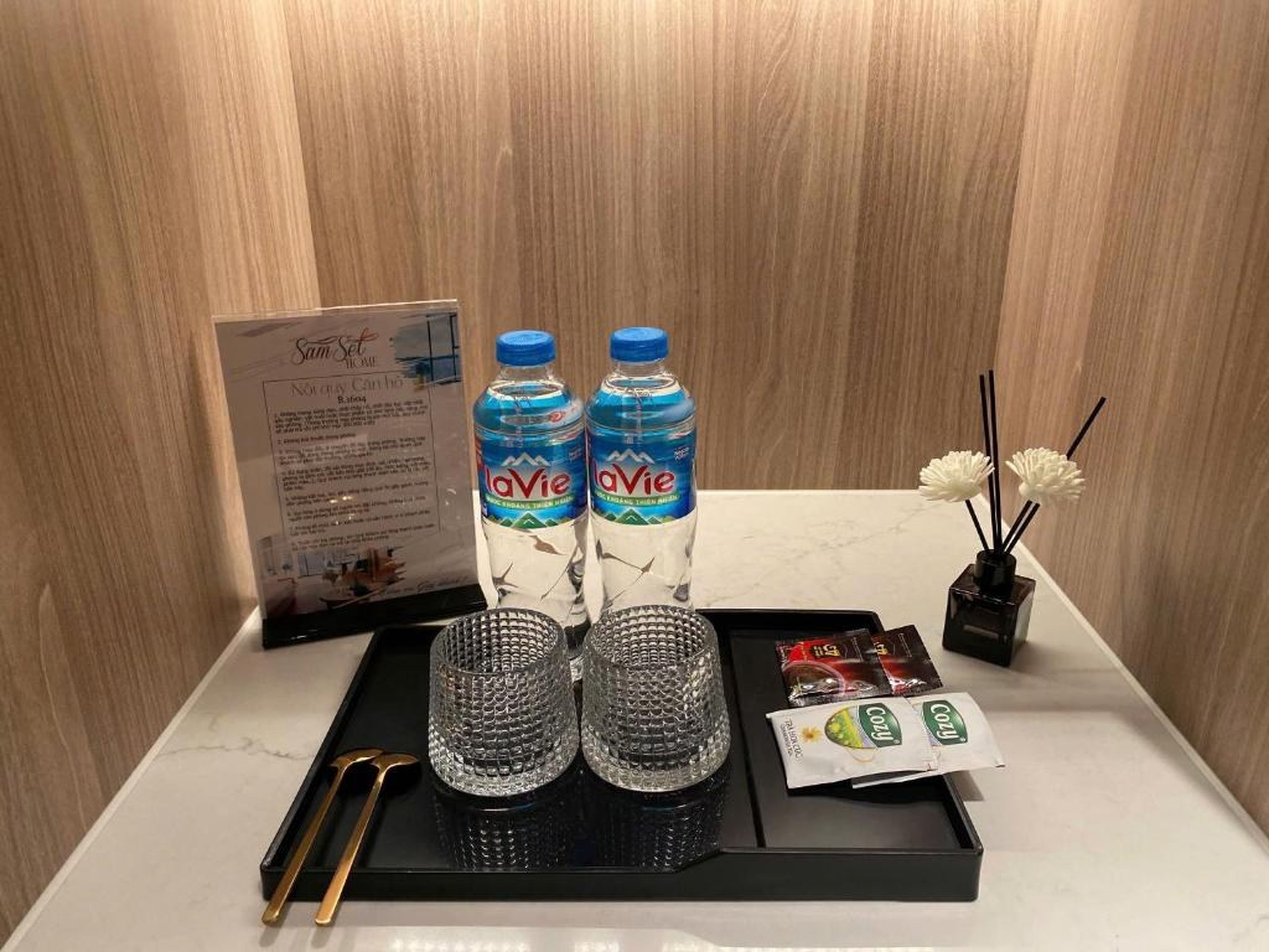 A La Carte Ha Long Bay Seaside Apartments - Hình 15