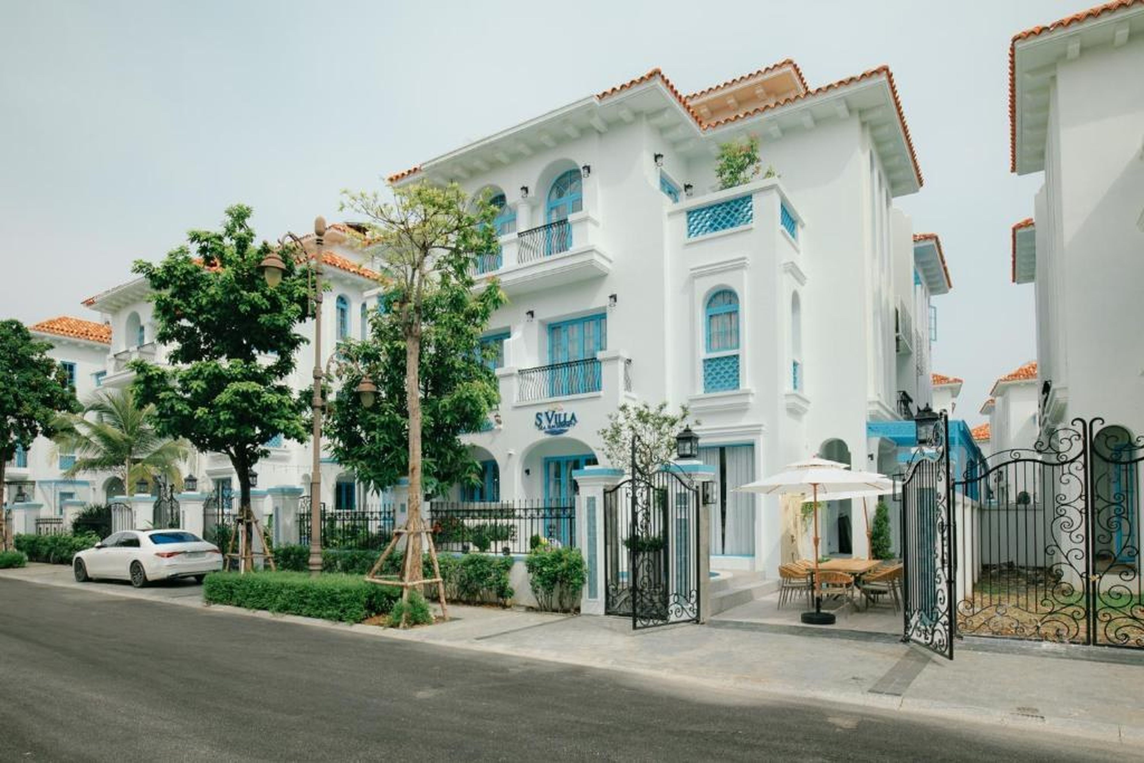 S Villa Ha Long - City Center & Near Beach - 4BR Private Villa with Pool, Jacuzzi, Sauna, Karaoke - Hình 7
