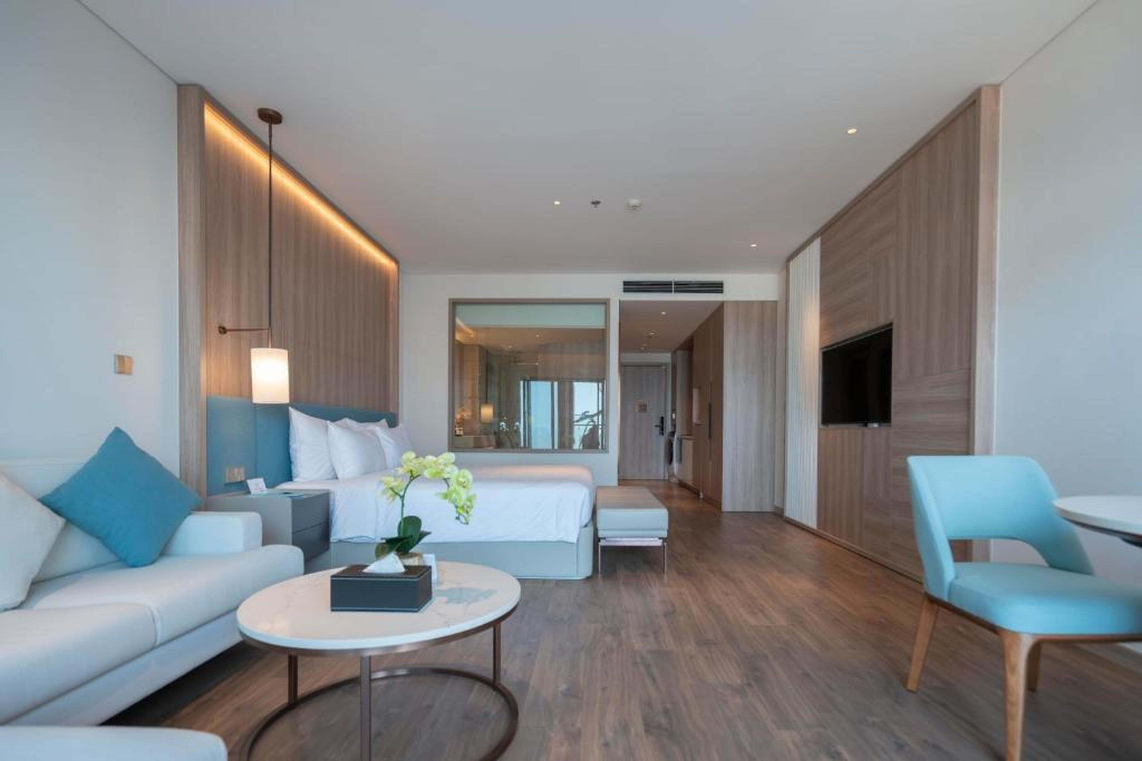 Căn hộ cao cấp tại ALaCarte Ha Long Bay Hotel Residence - Hình 2