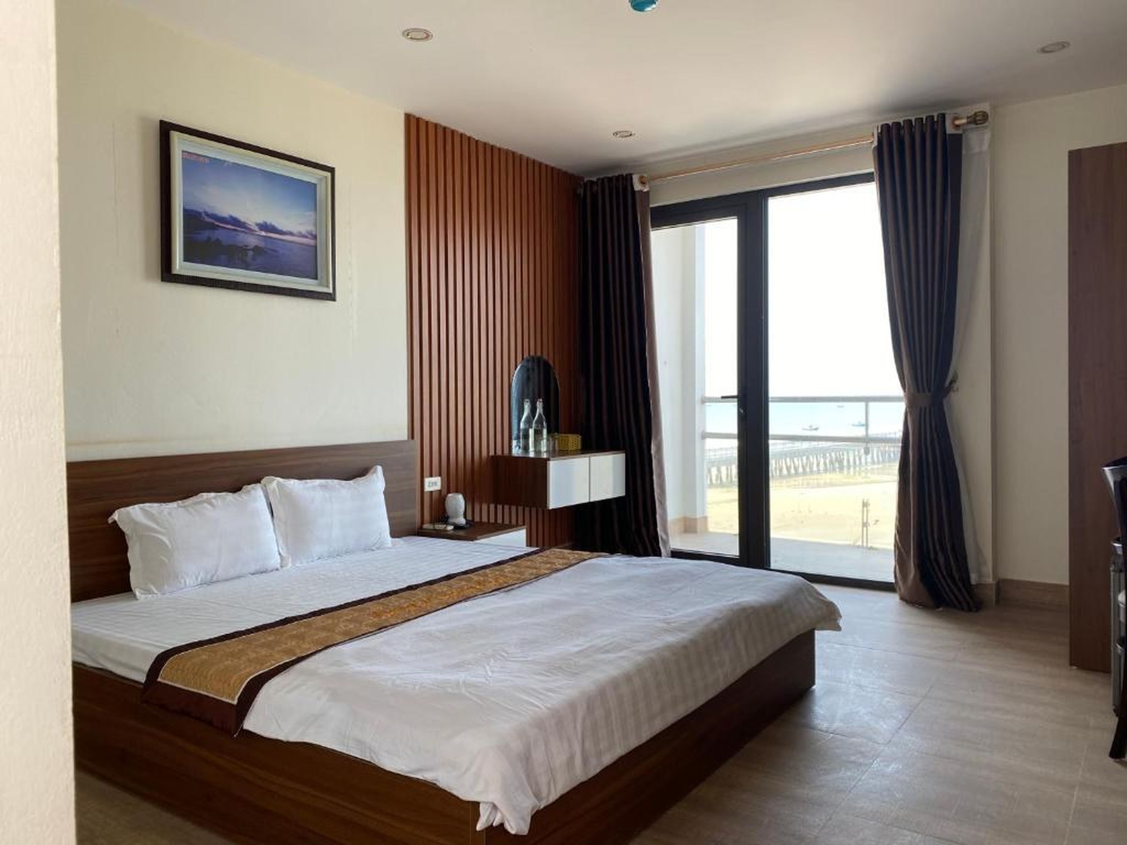 Hottel HÙNG PHƯƠNG cô tô - Hình 16