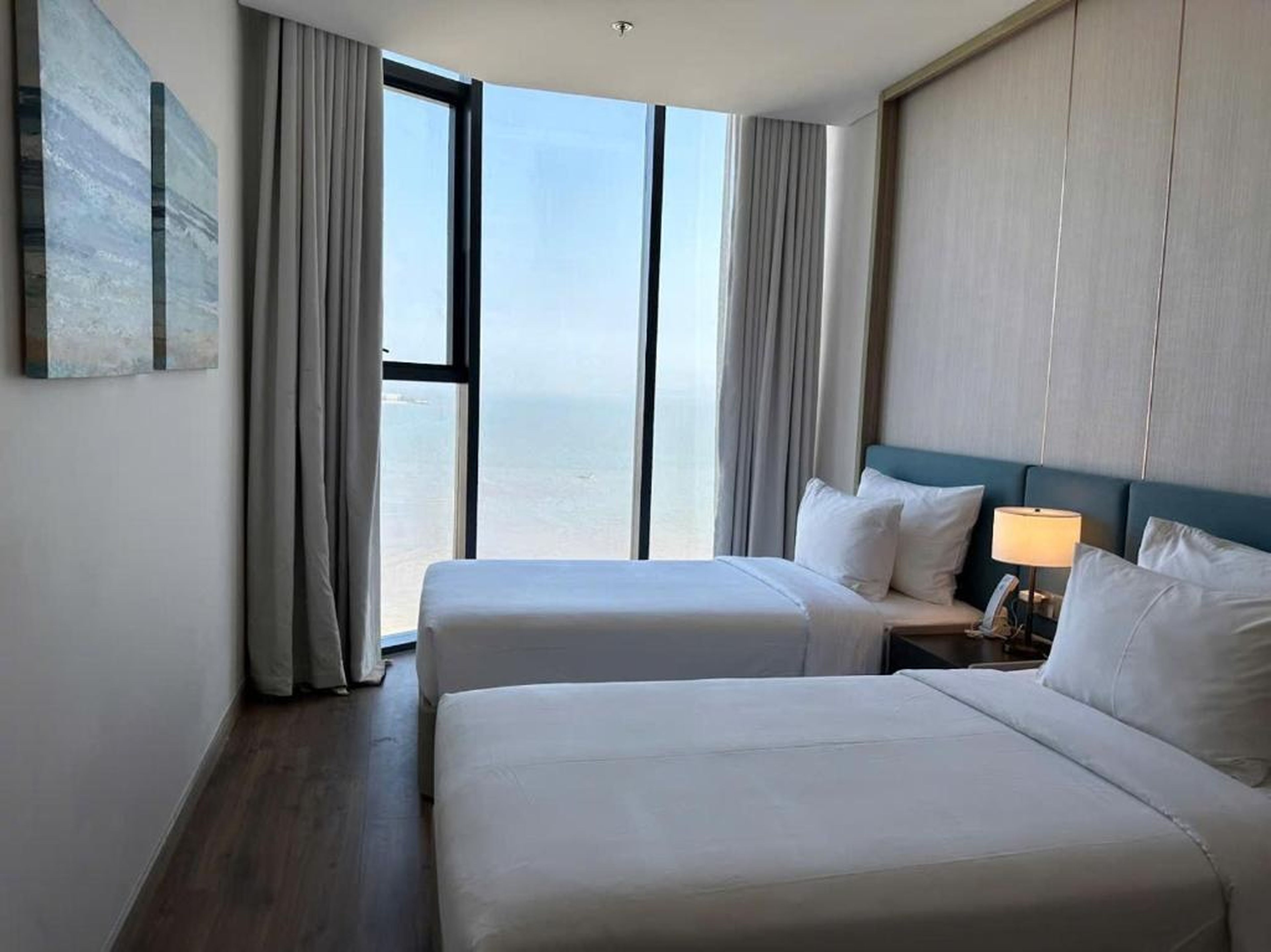 A La Carte Ha Long Bay - Sea View Apartment - Hình 28