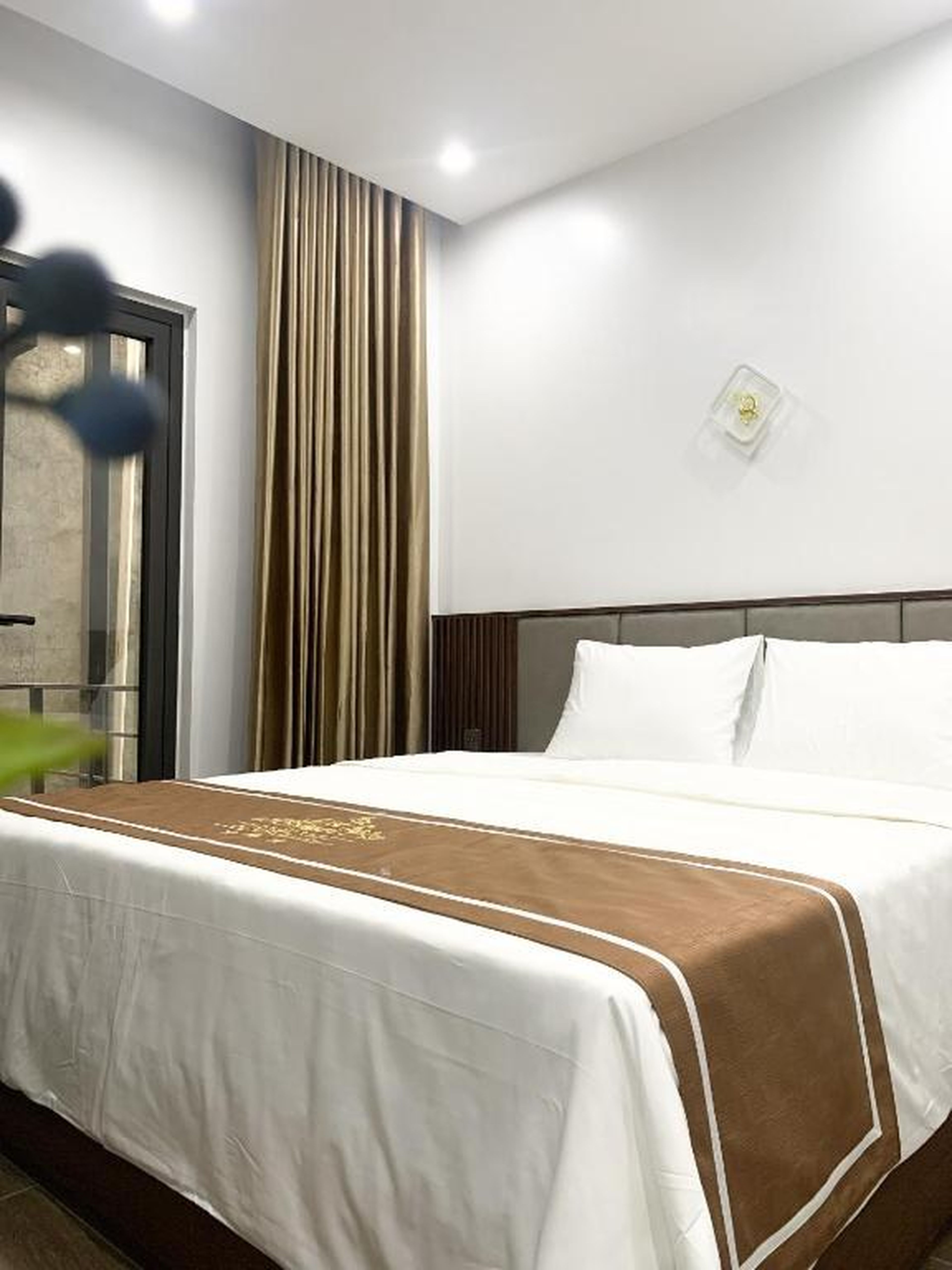 King hotel - Hình 15