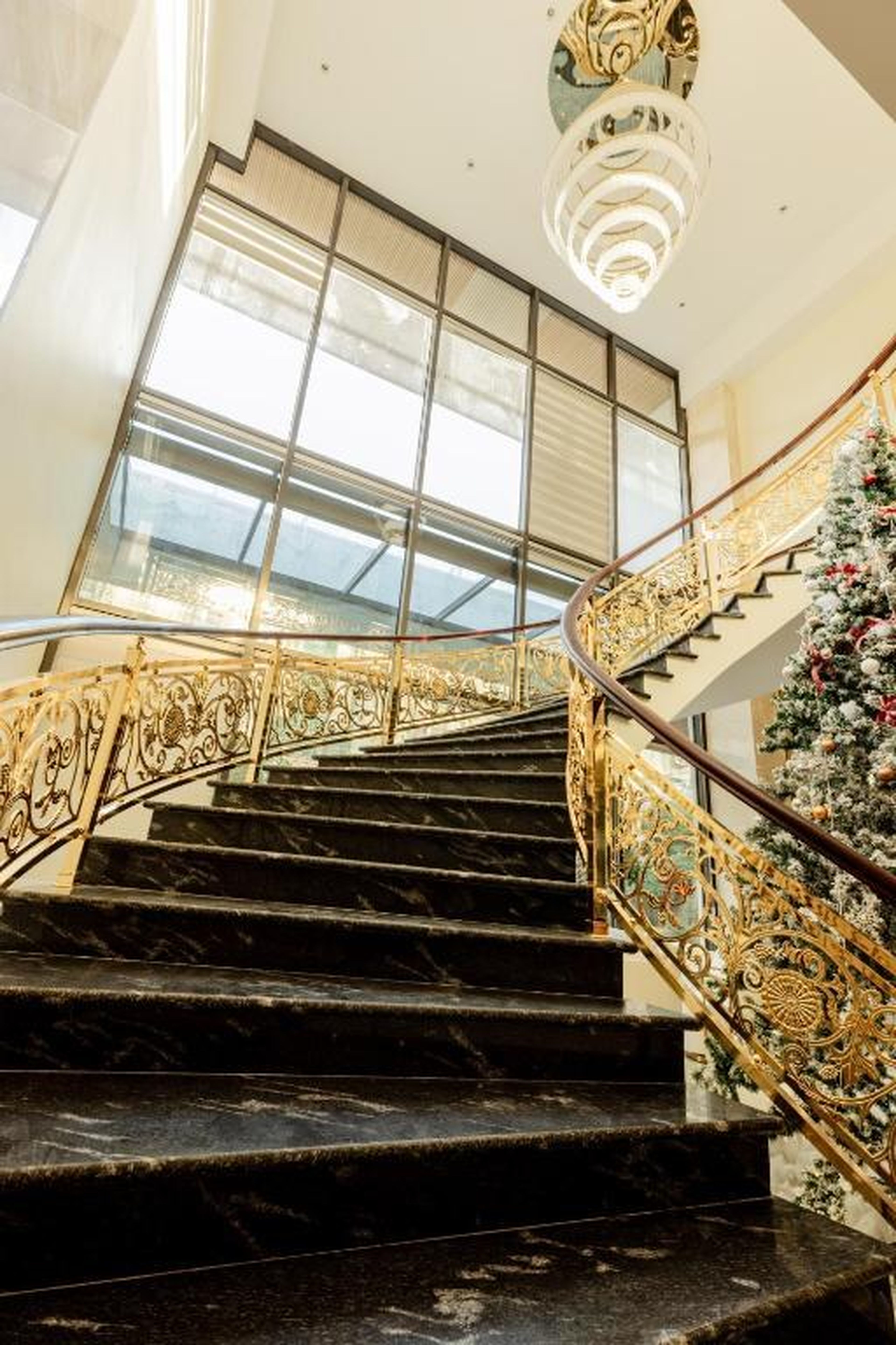 Hùng Vương Hotel - Stay 24h - Hình 16
