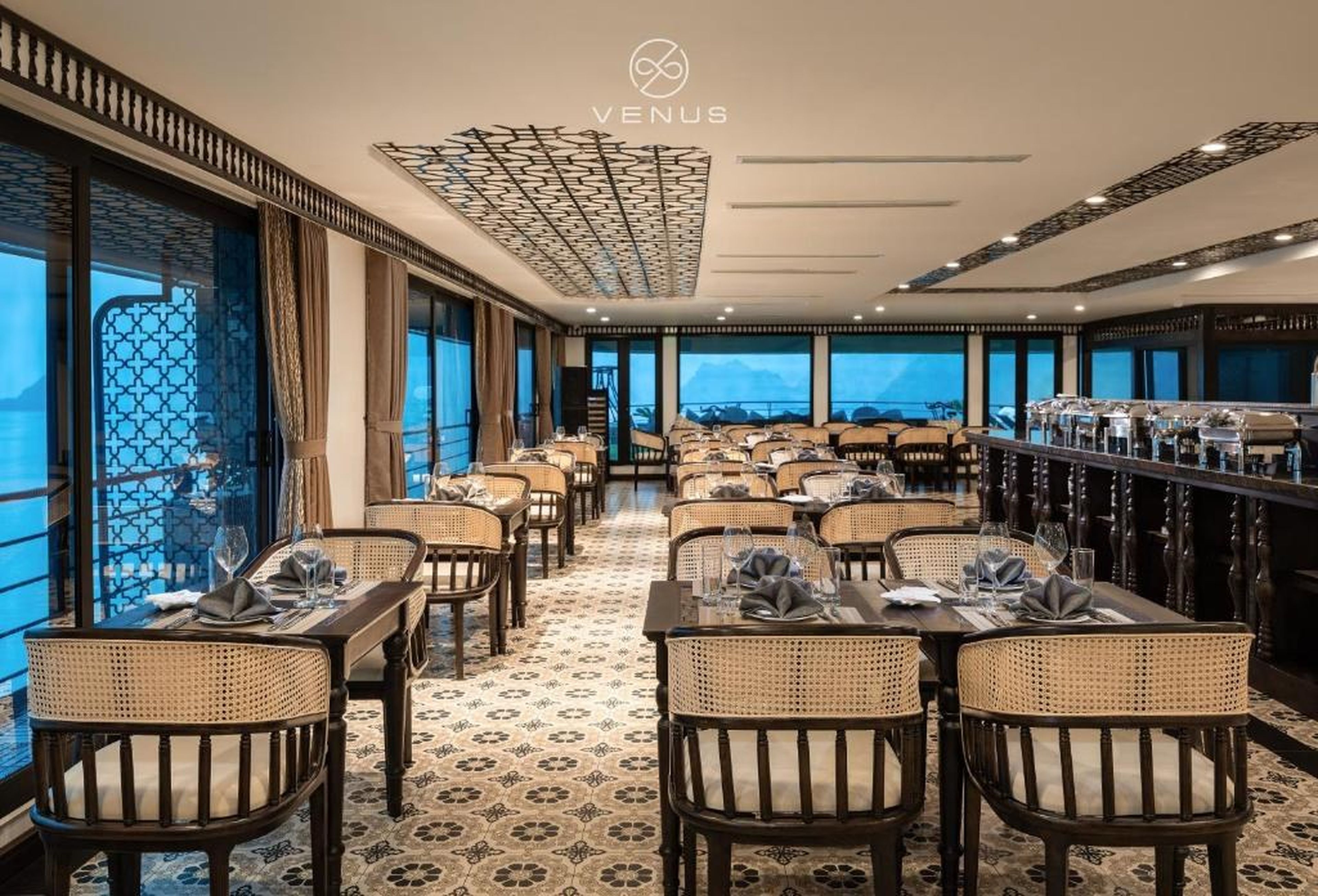 Venus Cruises Halong Bay by Venus Group - Hình 46
